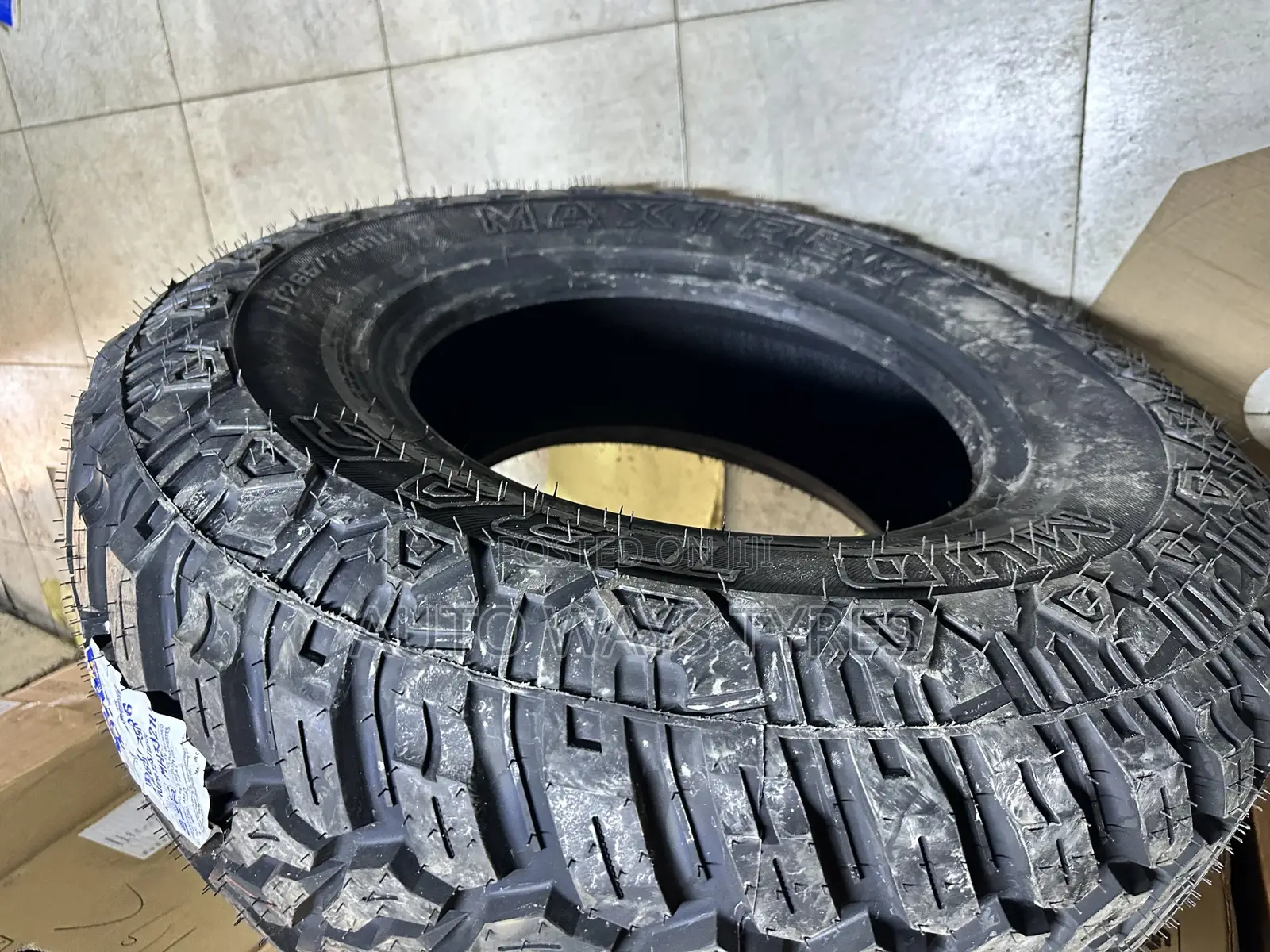 265/75r16 Maxtrack