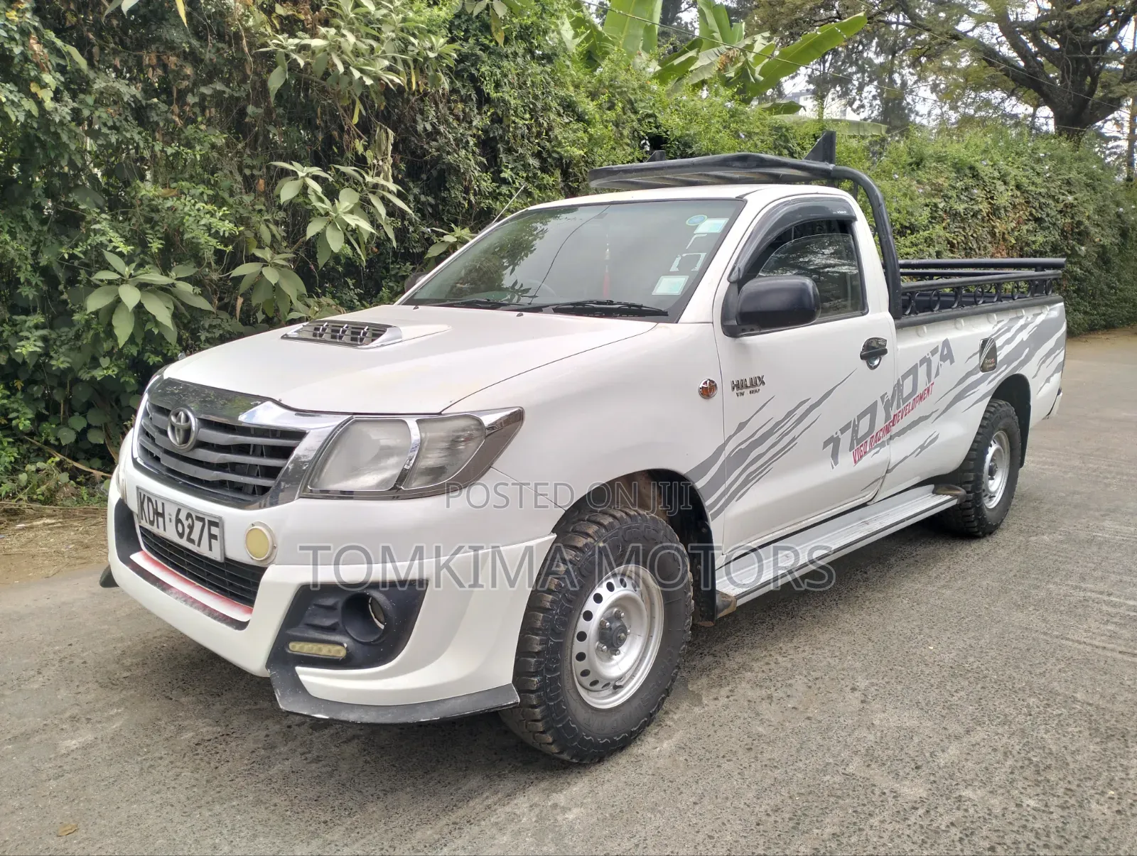 Toyota Hilux 2015 White