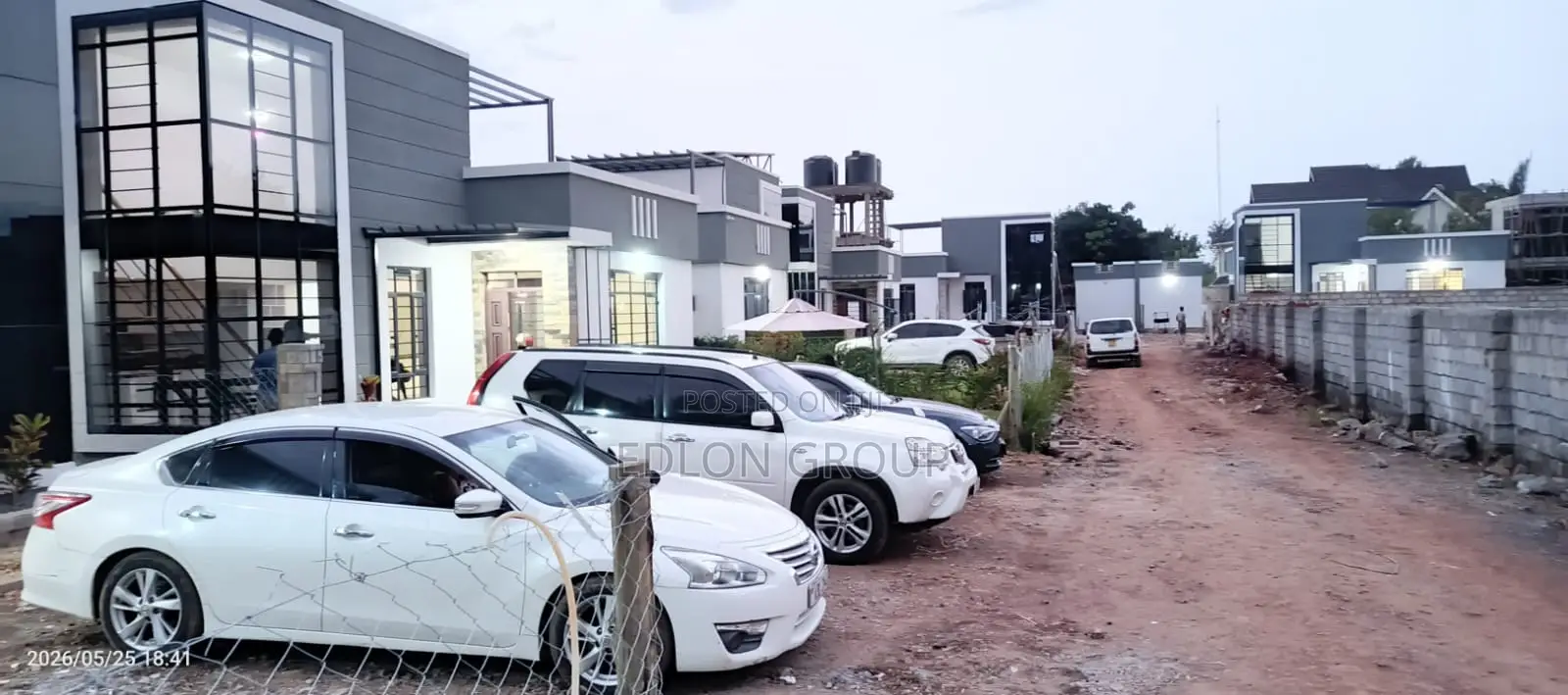 3bdrm Bungalow in Mijan Manor, Kimbo for sale