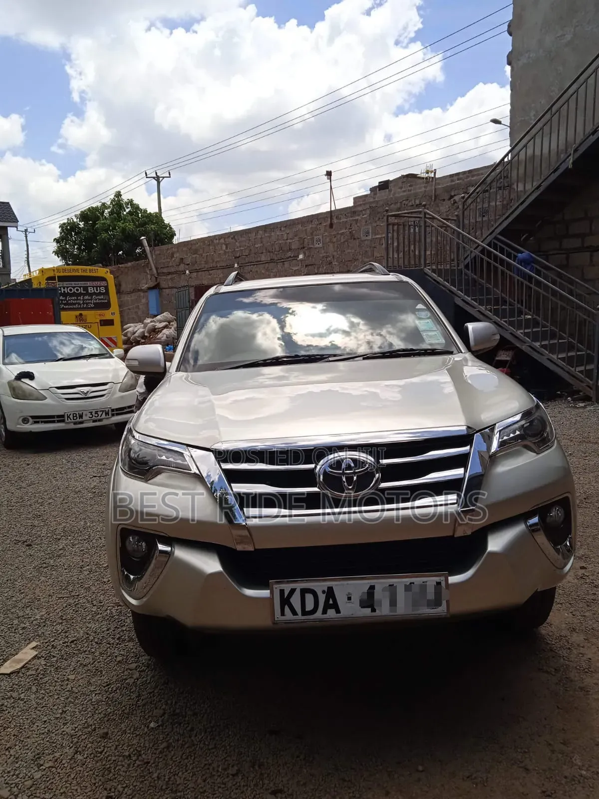 Toyota Fortuner 2.7 RWD 2012 Silver