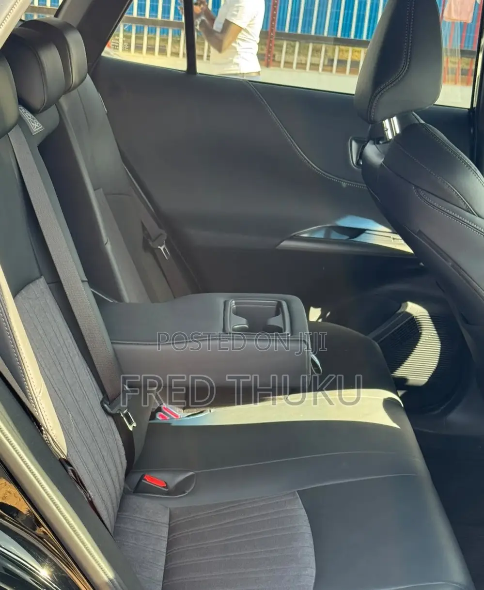 Toyota Harrier G 2020 Black