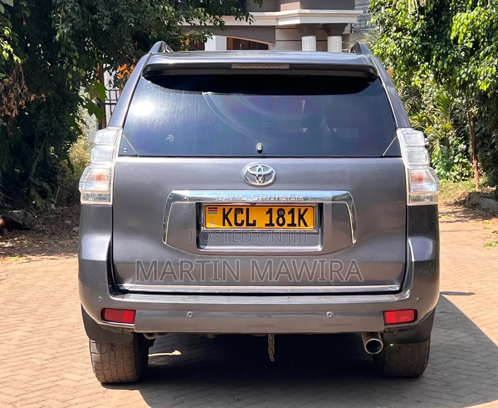 Toyota Land Cruiser Prado 2011 Gray