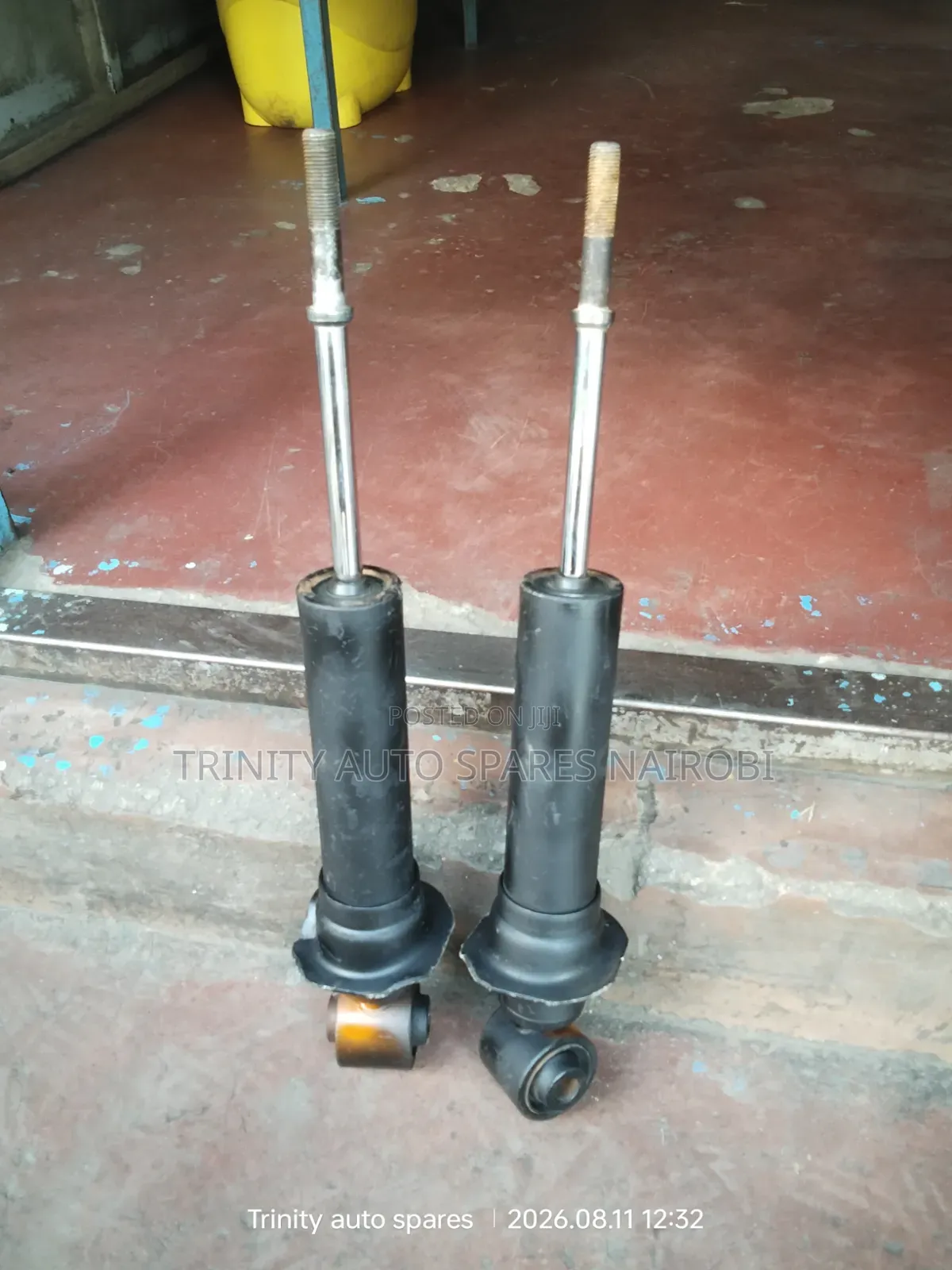 Original kYB Ex Japan Toyota Premio 260 4wd Rear Shock Absorbers