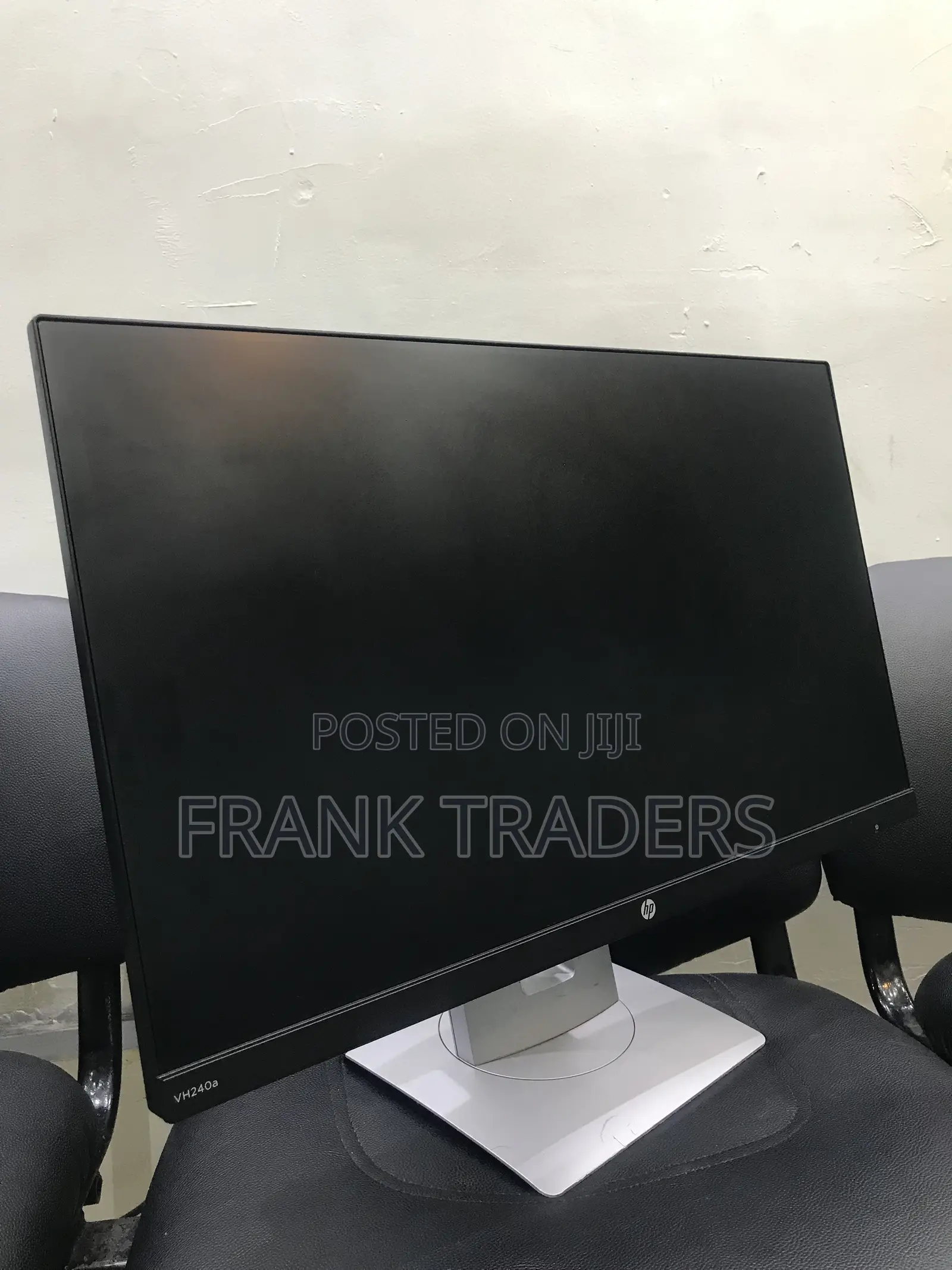 24 Inch HP Edge to Edge Design