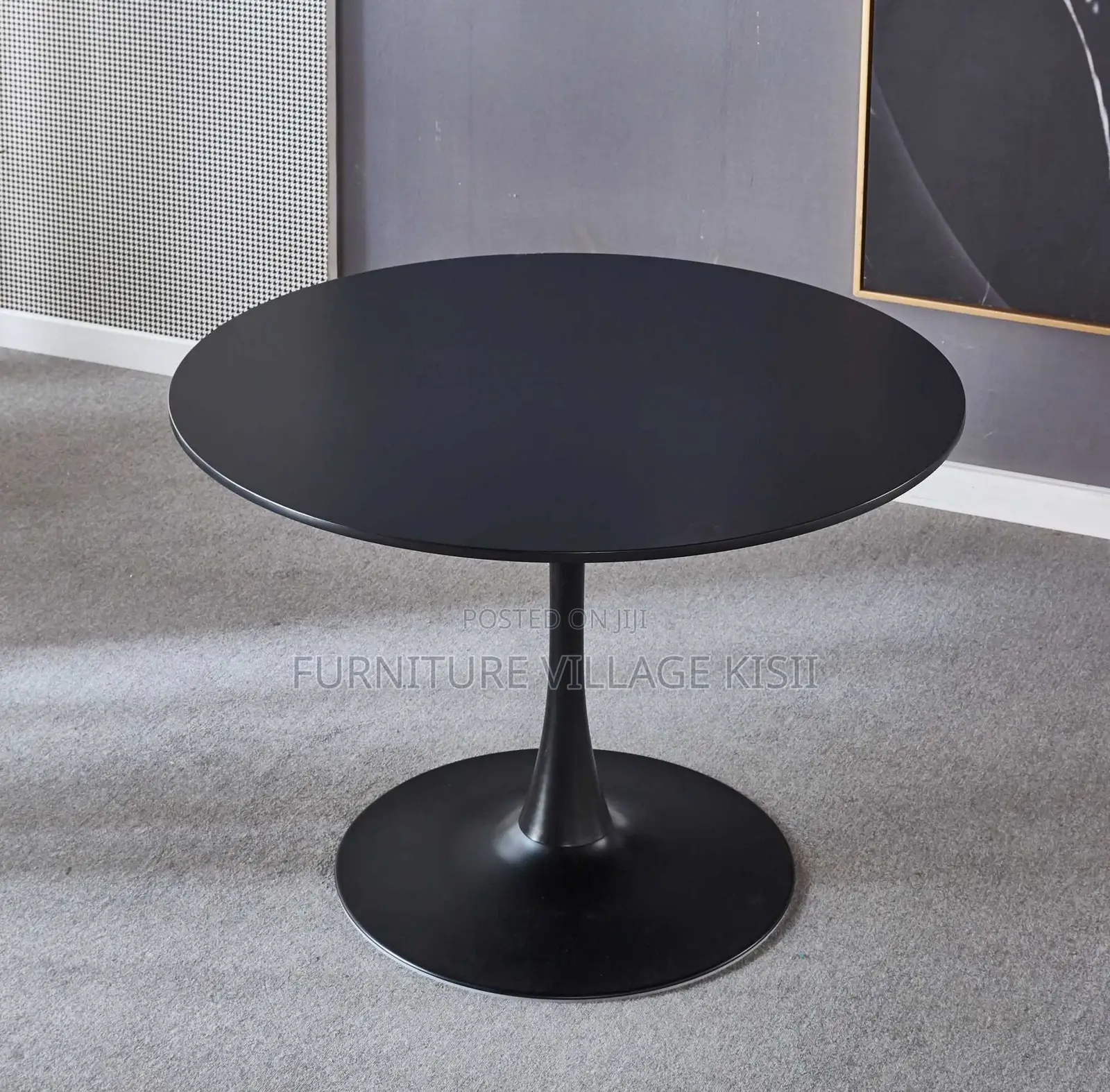 Home Furniture: Round Tulip Black Dining Table