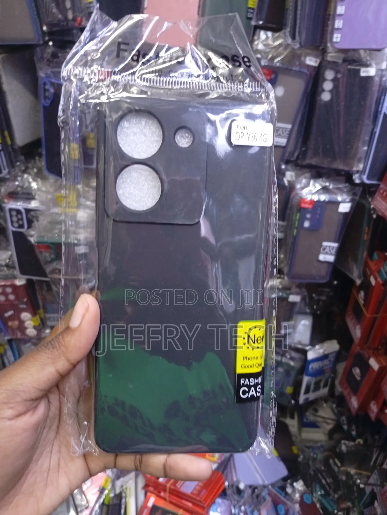 Small Label Indicating Compatibility for the Vivo Y36 4G.
