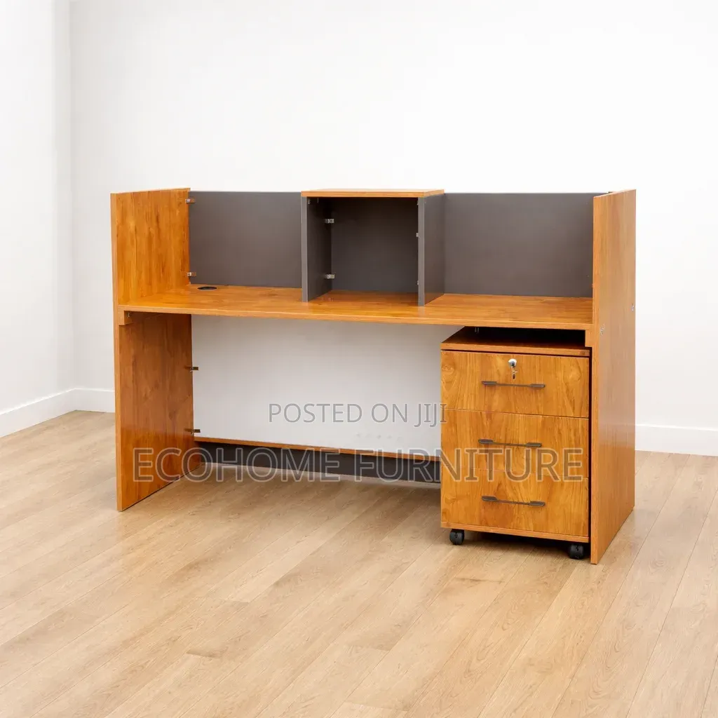 Modern Executive Office Desk With 3-Drawer Mobile Pedestal Privacy