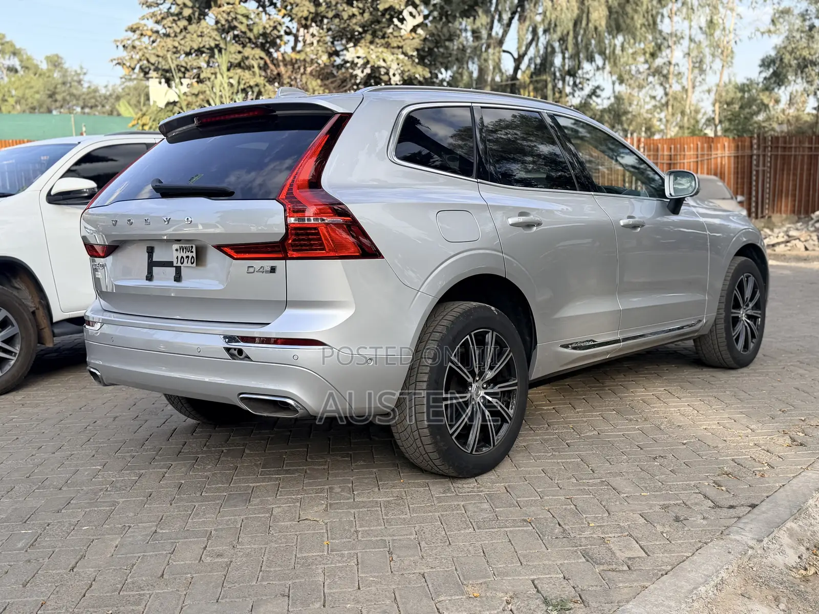 Volvo XC60 2019 Silver