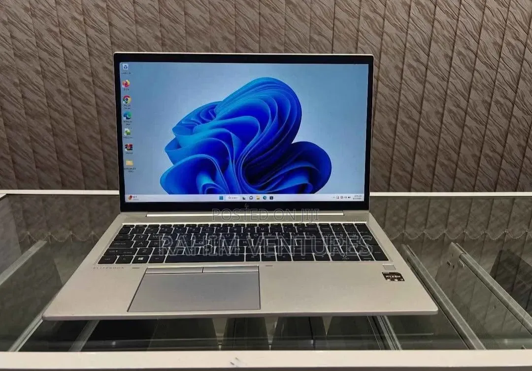 Laptop HP EliteBook 845 G10 8GB AMD Ryzen 5 SSD 256GB