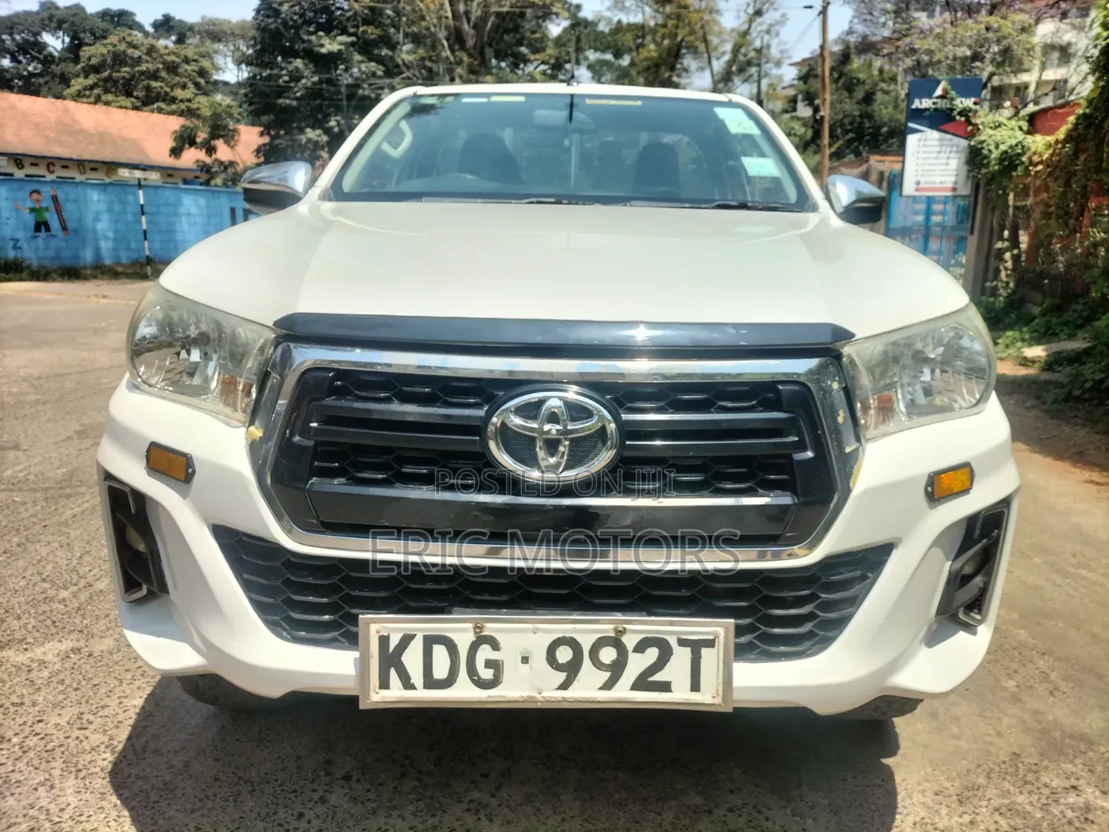 Toyota Hilux 2017 White