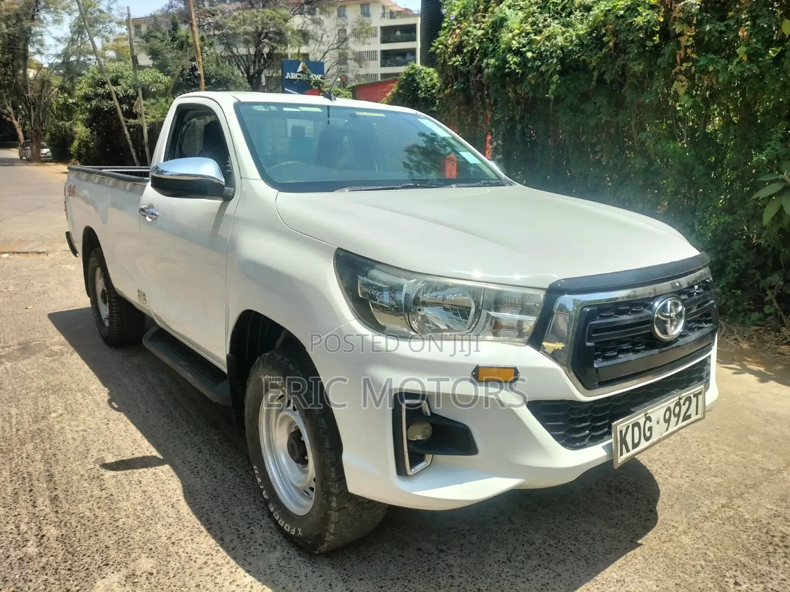 Toyota Hilux 2017 White