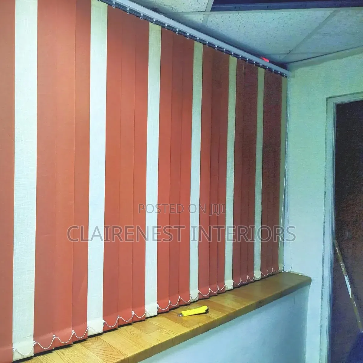 Turning Daylight Into Part of the Decor With Vertical Office Blinds