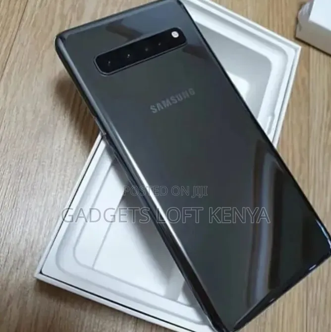 New Samsung Galaxy S10 Plus 128 GB Black