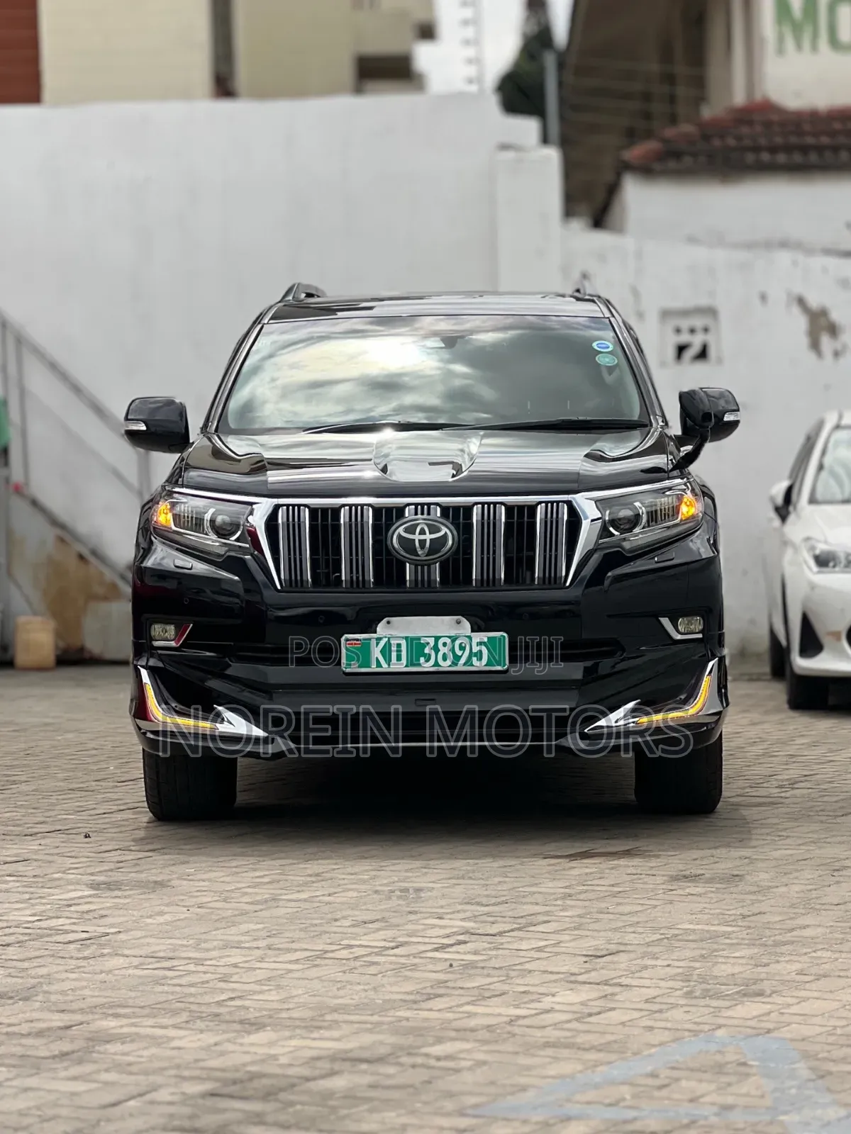 Toyota Land Cruiser Prado 2022 Black