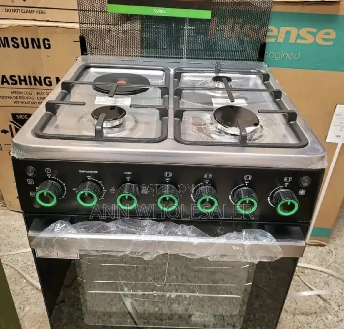 60 by 60 Syinix Standing Coooker With Tarbor Fan
