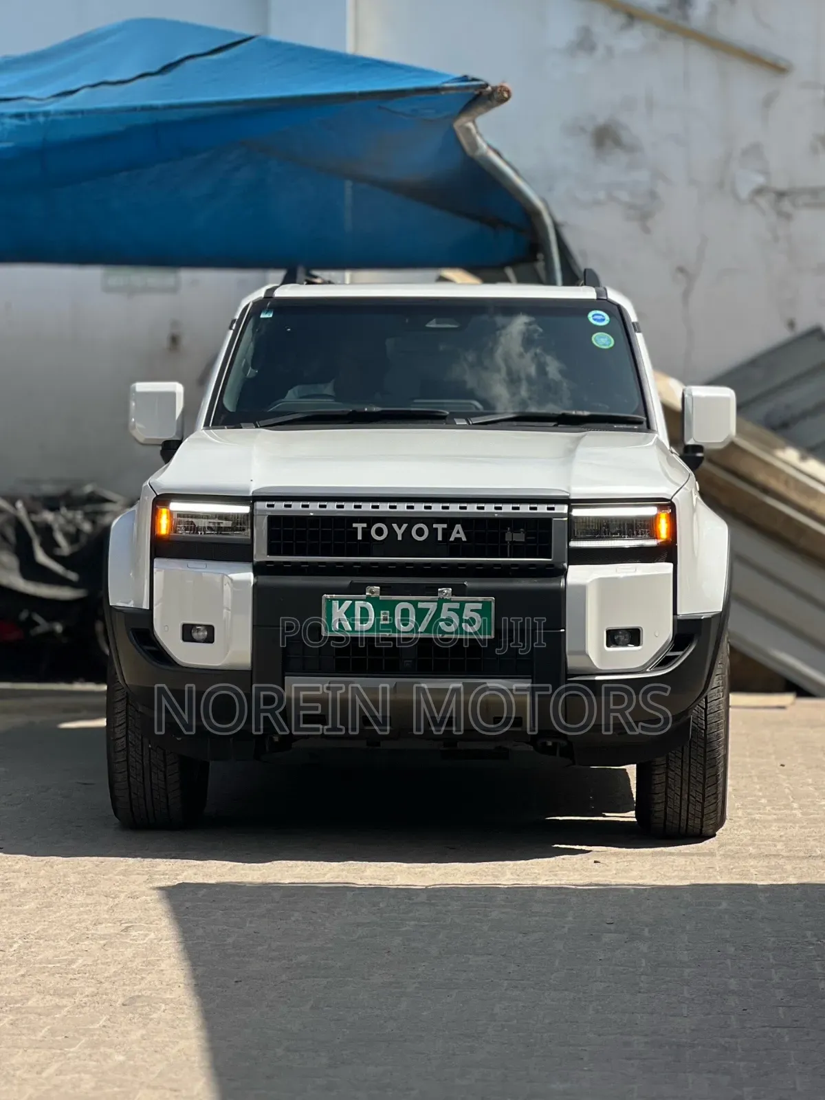 Toyota Land Cruiser Prado 2023 White