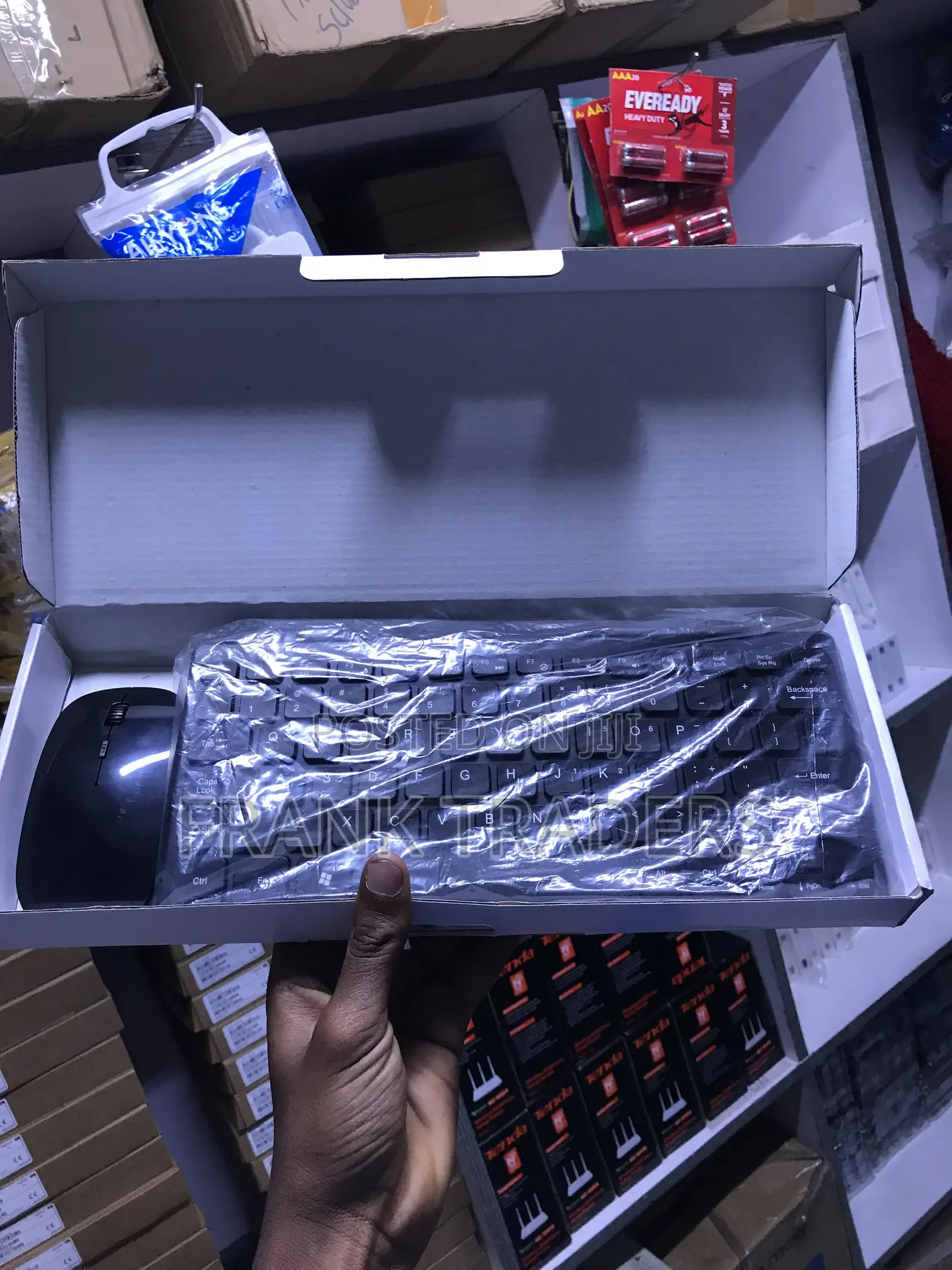 Wireless Mini-Keyboard Mouse Set