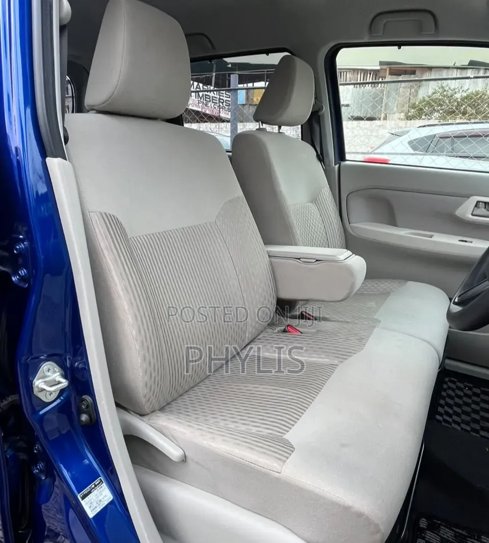 Daihatsu Move 2019 Blue