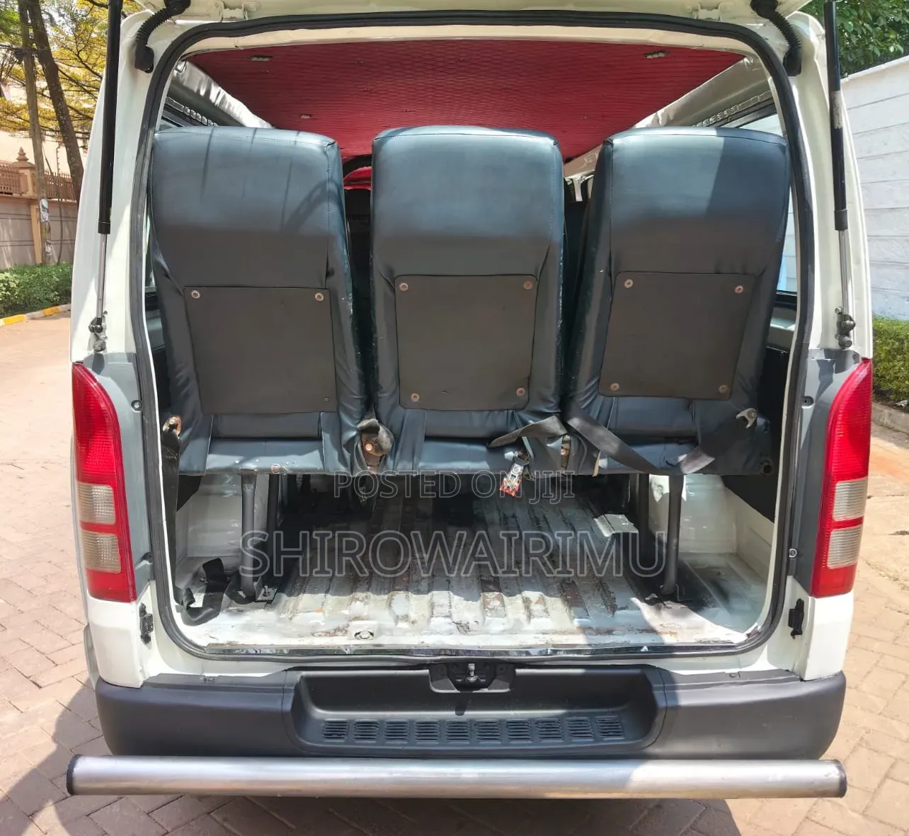 Toyota HiAce 2014 White