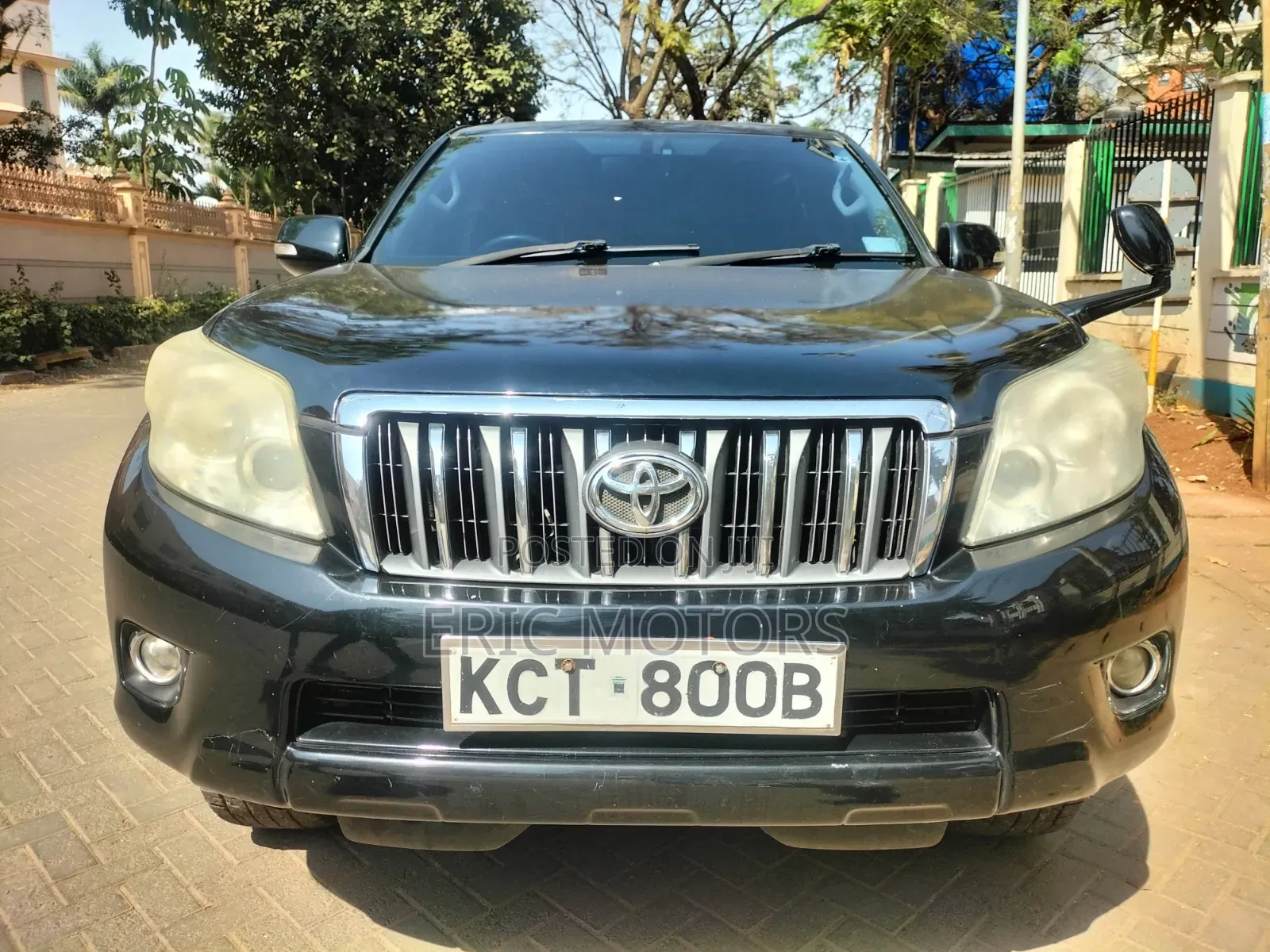 Toyota Land Cruiser Prado 2011 Black