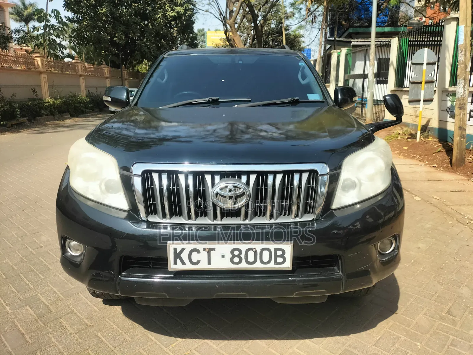 Toyota Land Cruiser Prado 2011 Black