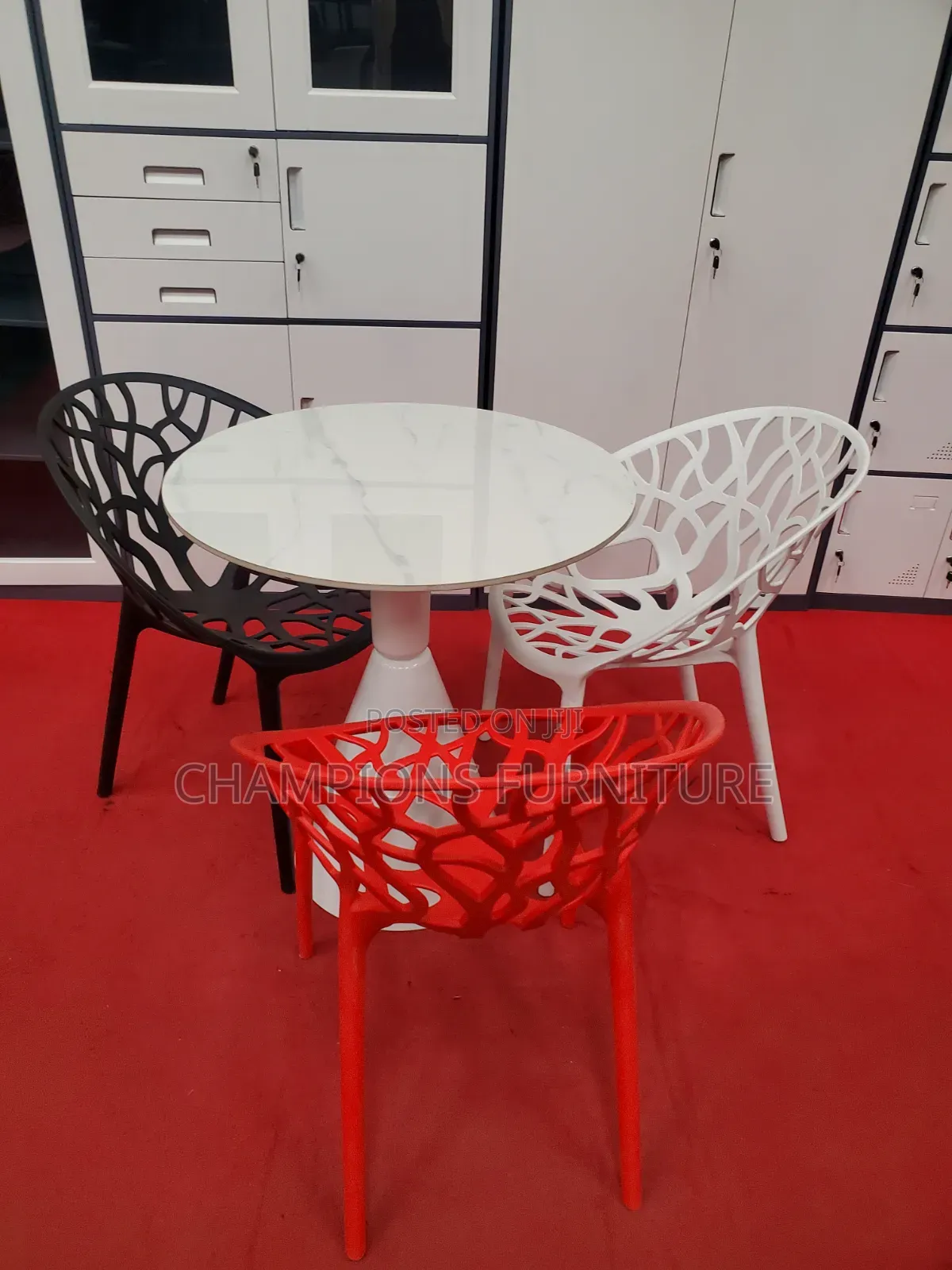 Round Trumpet Base Table and Tree Chairs Set