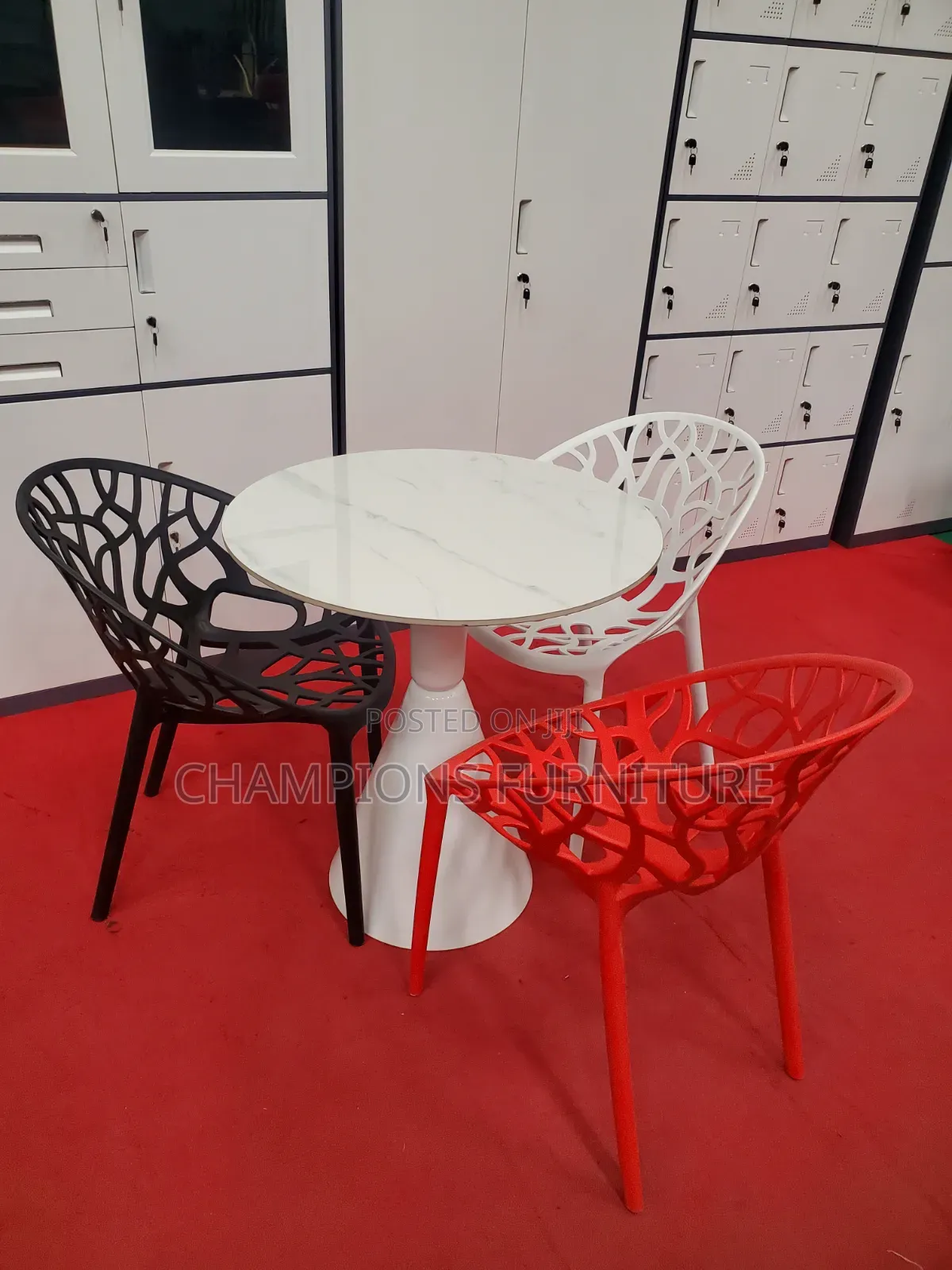 Round Trumpet Base Table and Tree Chairs Set