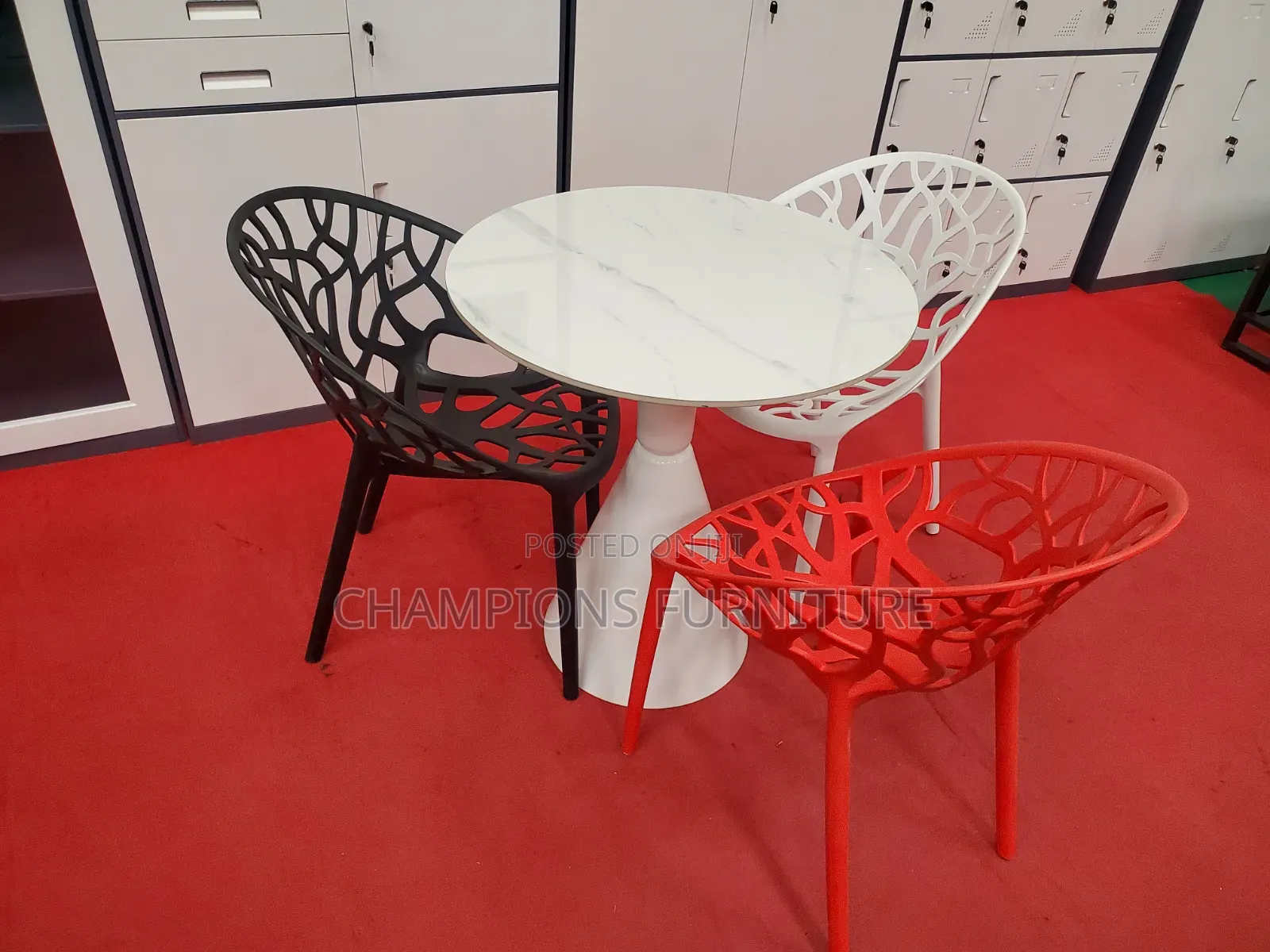 Round Trumpet Base Table and Tree Chairs Set