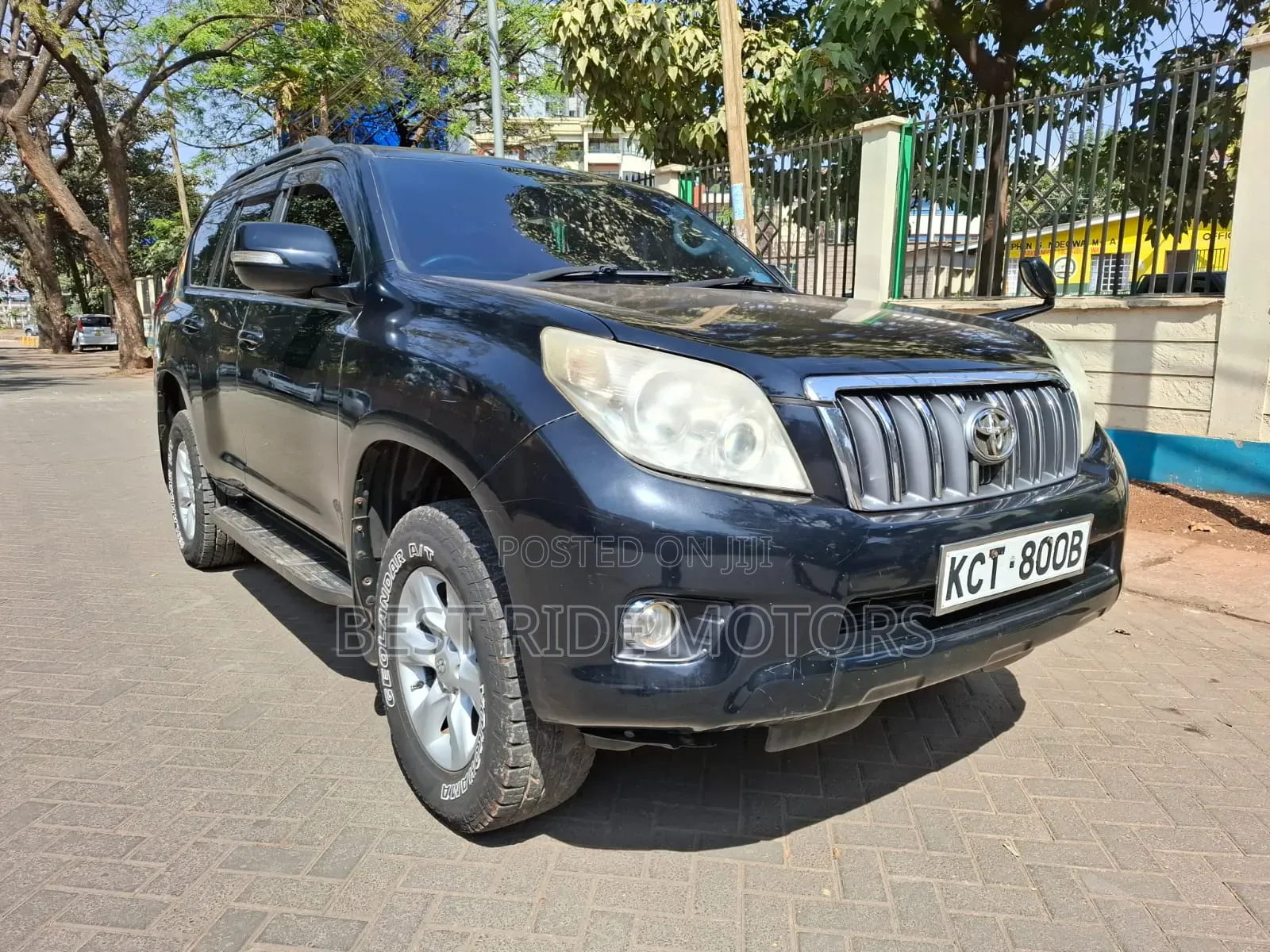 Toyota Land Cruiser Prado 2012 Black