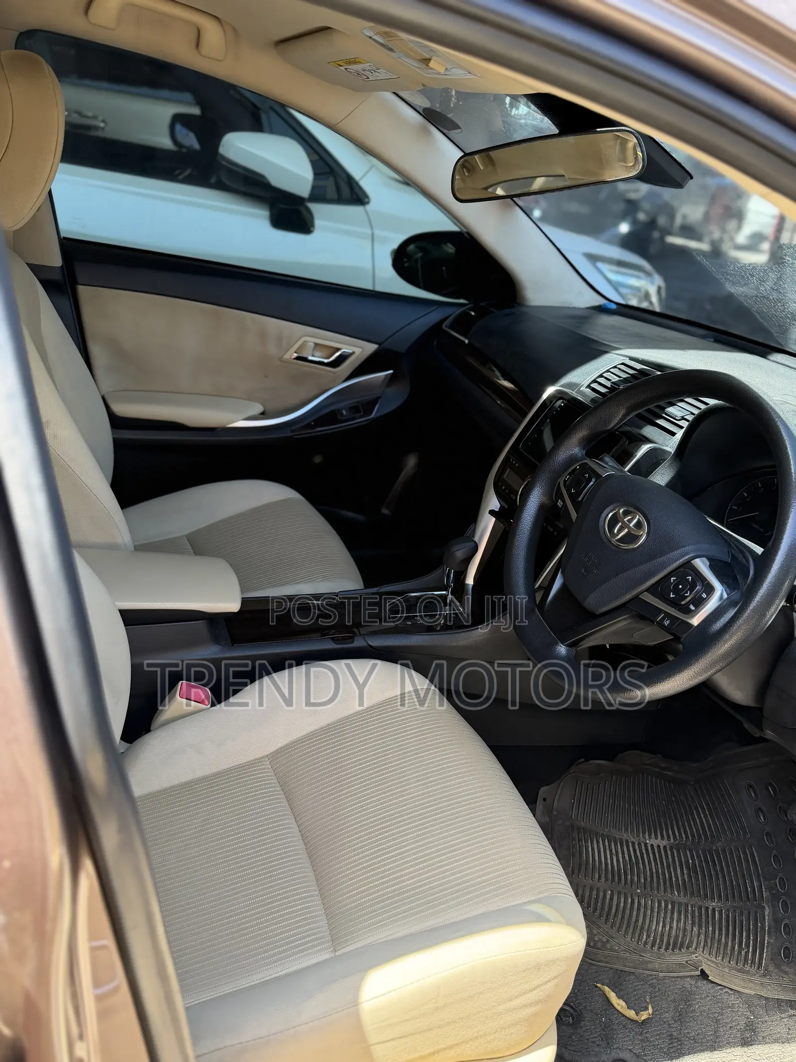 Toyota Premio 2017 Brown