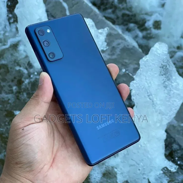 New Samsung Galaxy S20 FE 5G 128 GB Blue