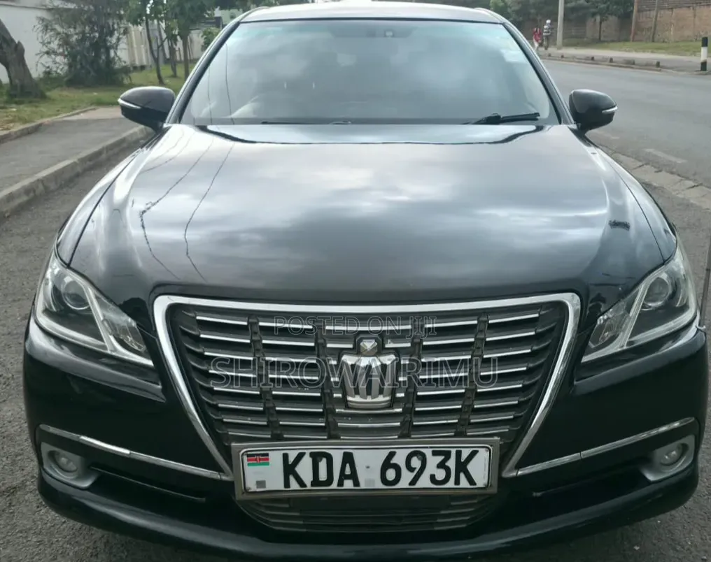 Toyota Crown 2013 Matt Black