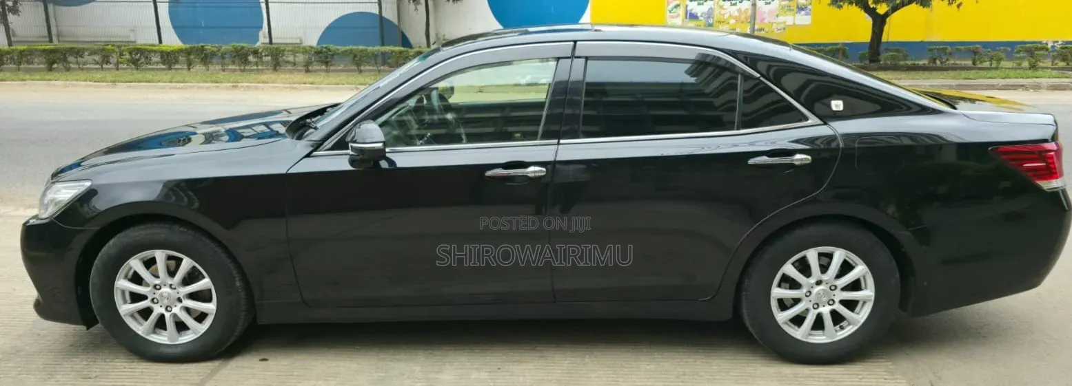 Toyota Crown 2013 Matt Black