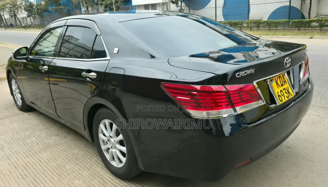 Toyota Crown 2013 Matt Black