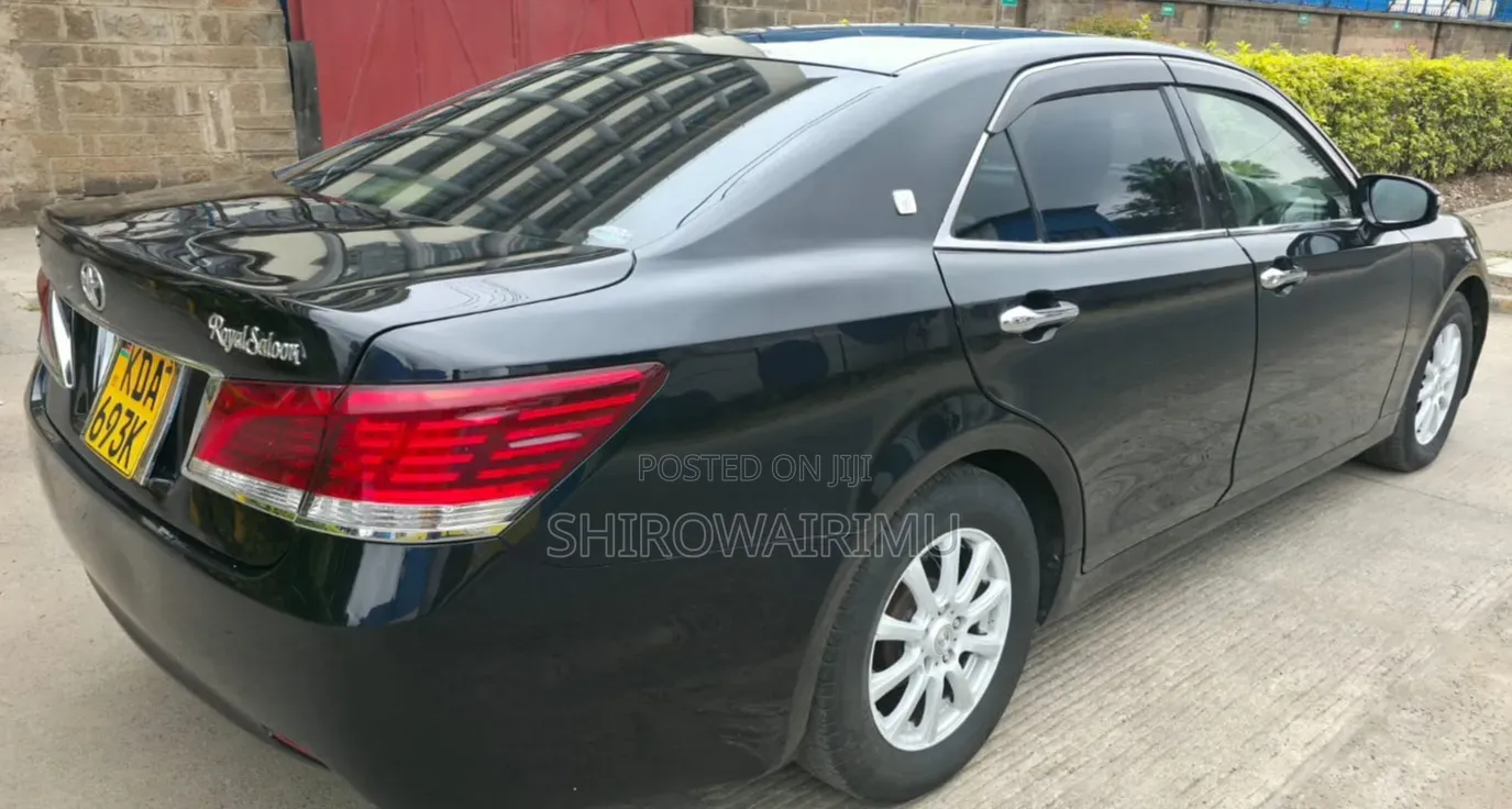 Toyota Crown 2013 Matt Black