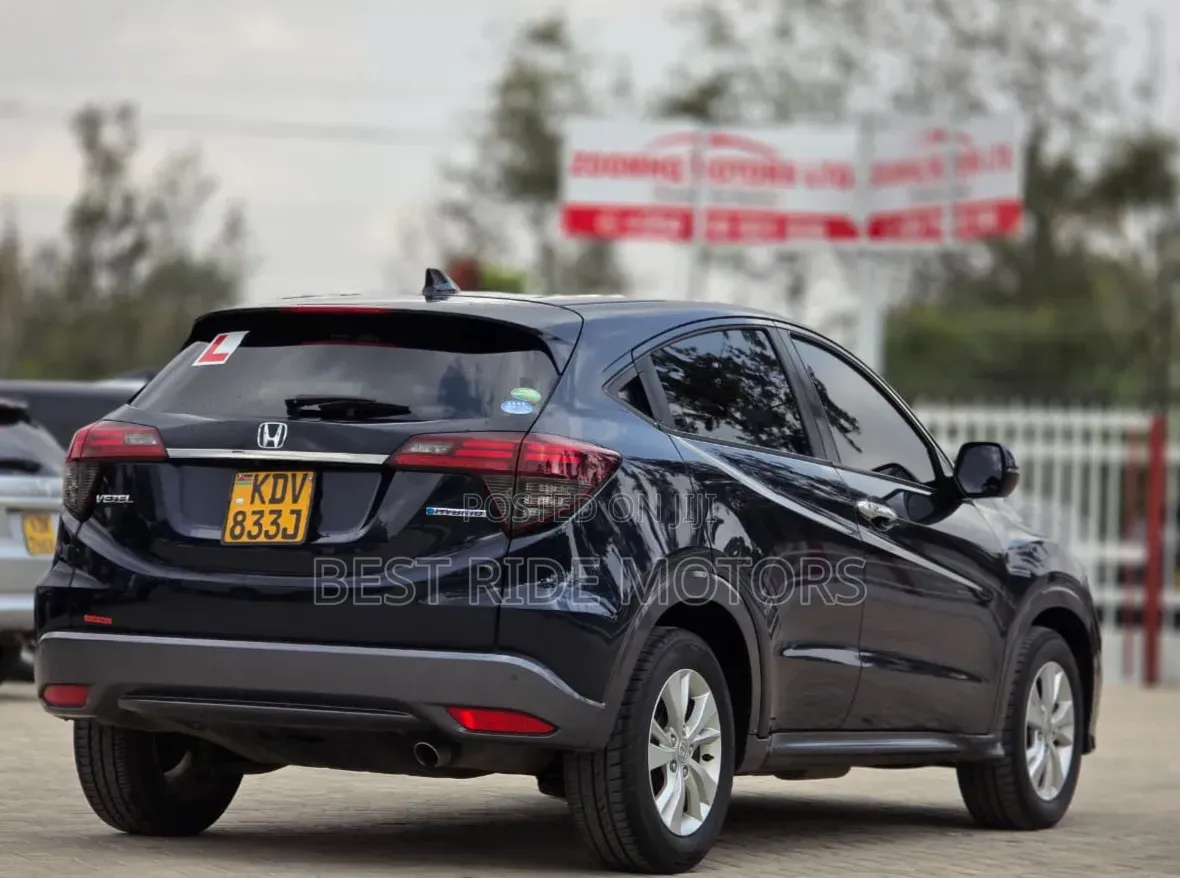 Honda Vezel 1.5 Hybrid 2WD 2018 Black