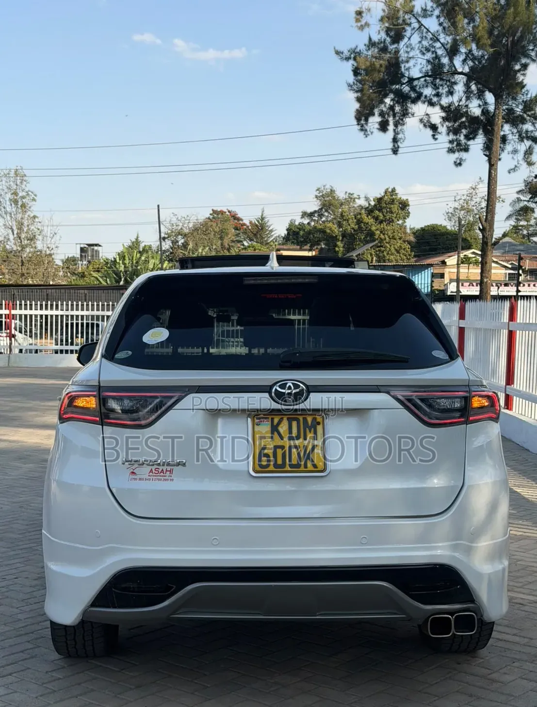 Toyota Harrier 2.0 2016 Pearl