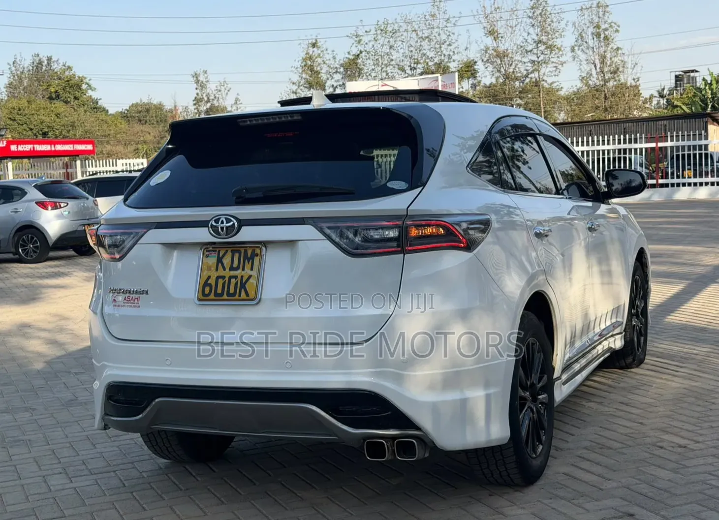 Toyota Harrier 2.0 2016 Pearl