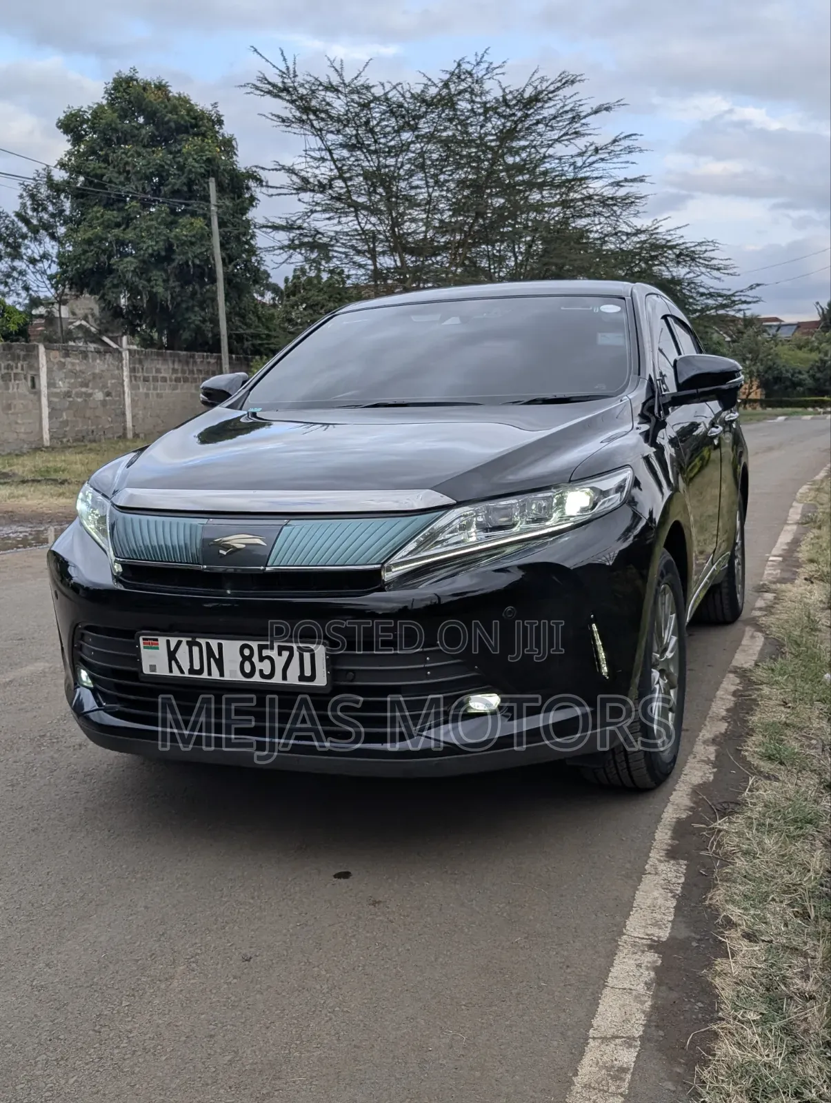 Toyota Harrier 2017 Black