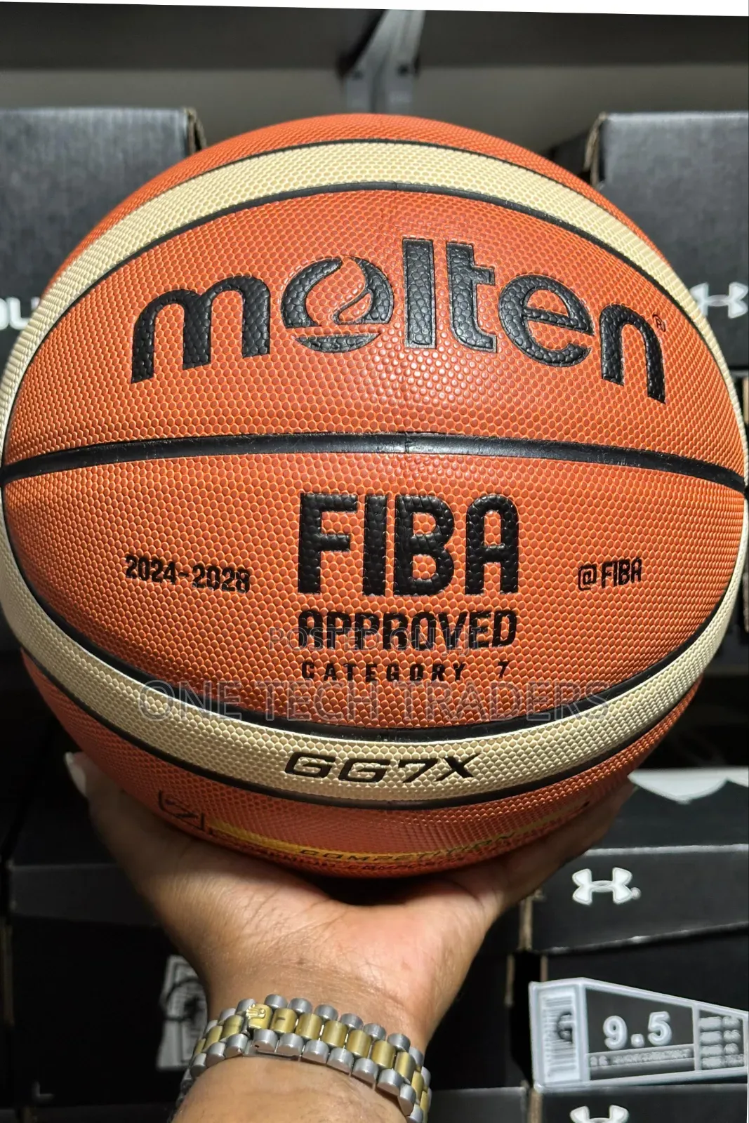 Basket Ball Size 7 - Molten