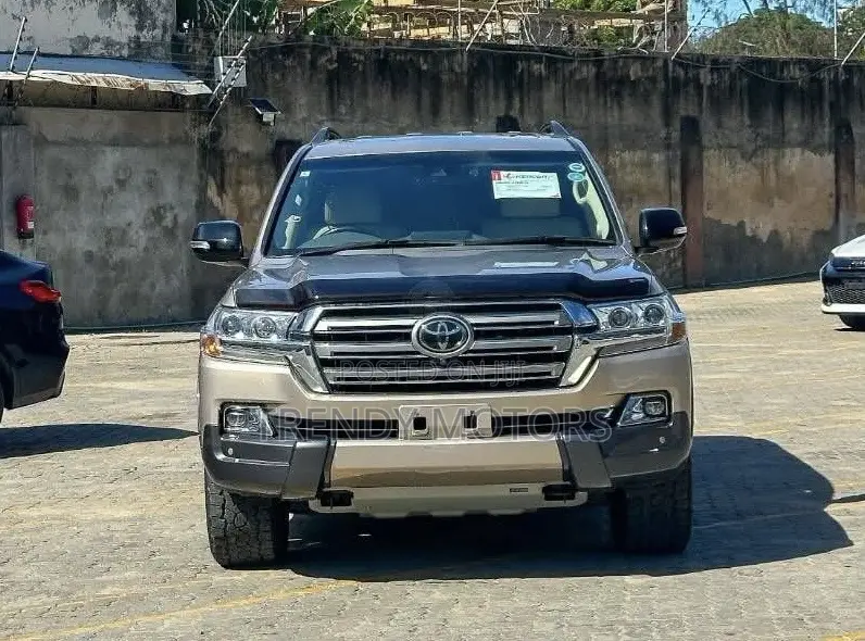 Toyota Land Cruiser 2019 Beige