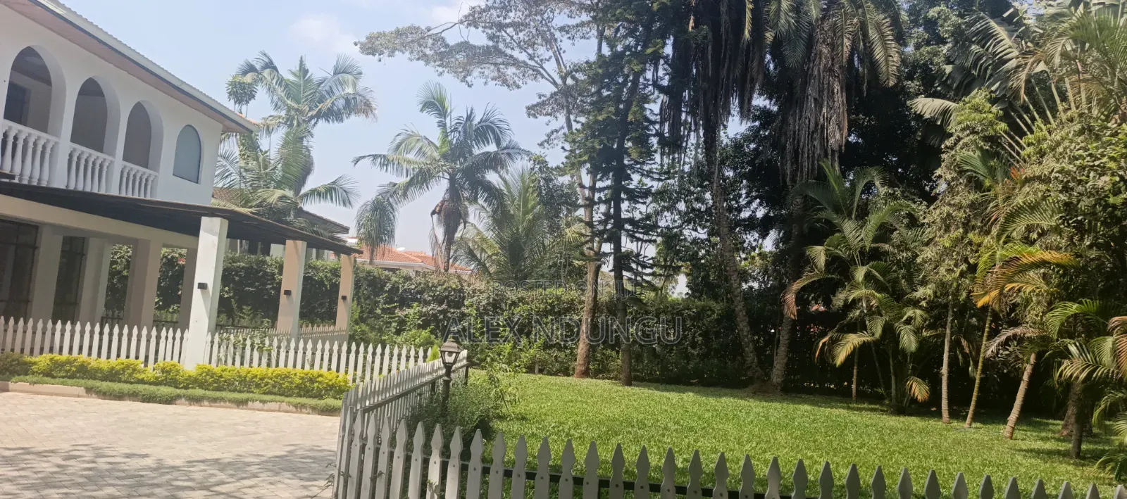 5bdrm House in Nairobi Central for sale