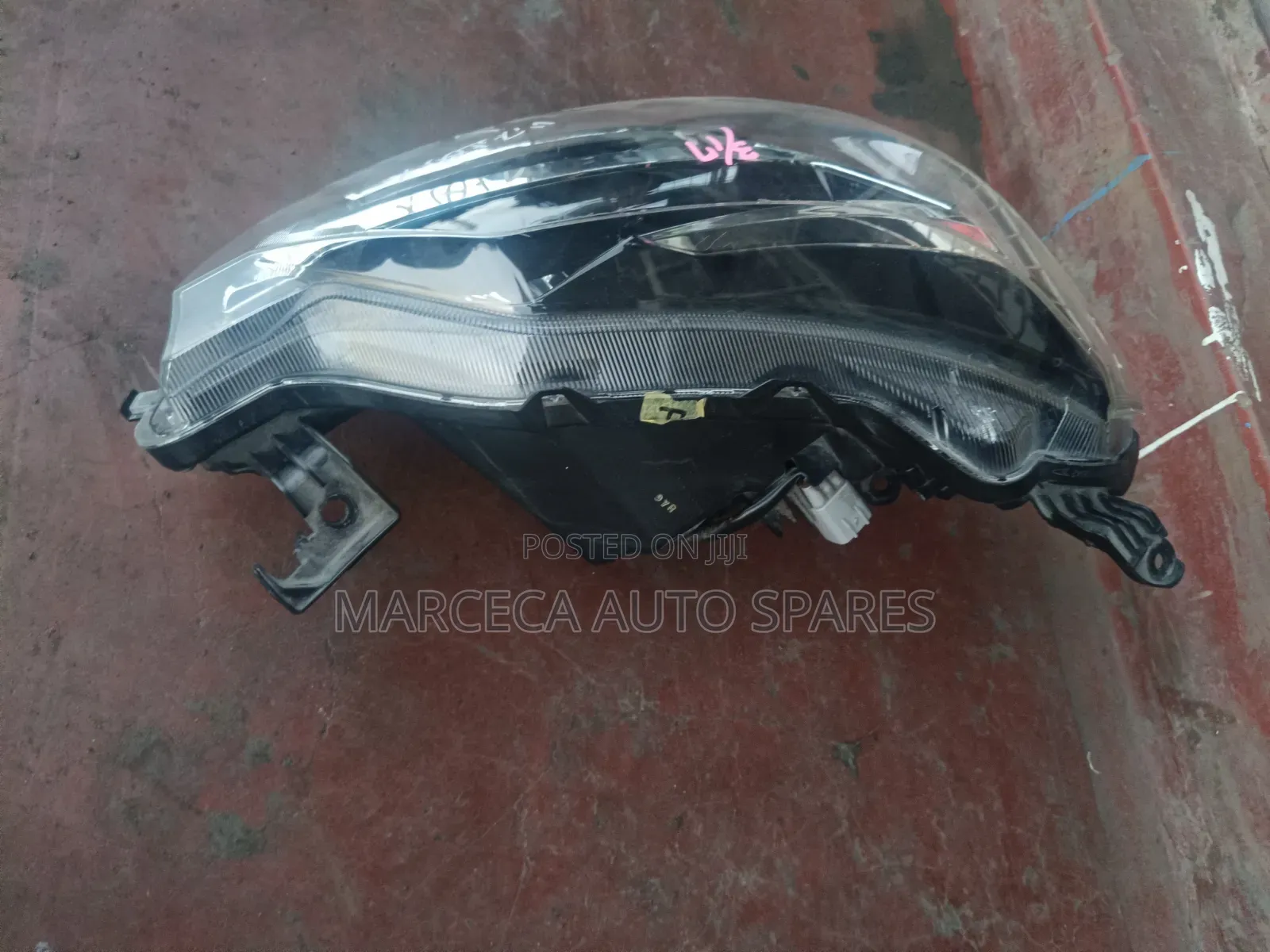 Headlight Daihatsu Mira 2020 Xenon