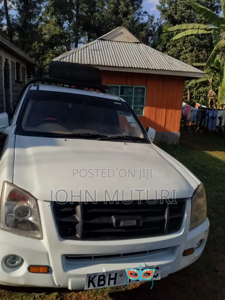 Isuzu D-MAX 2005 White