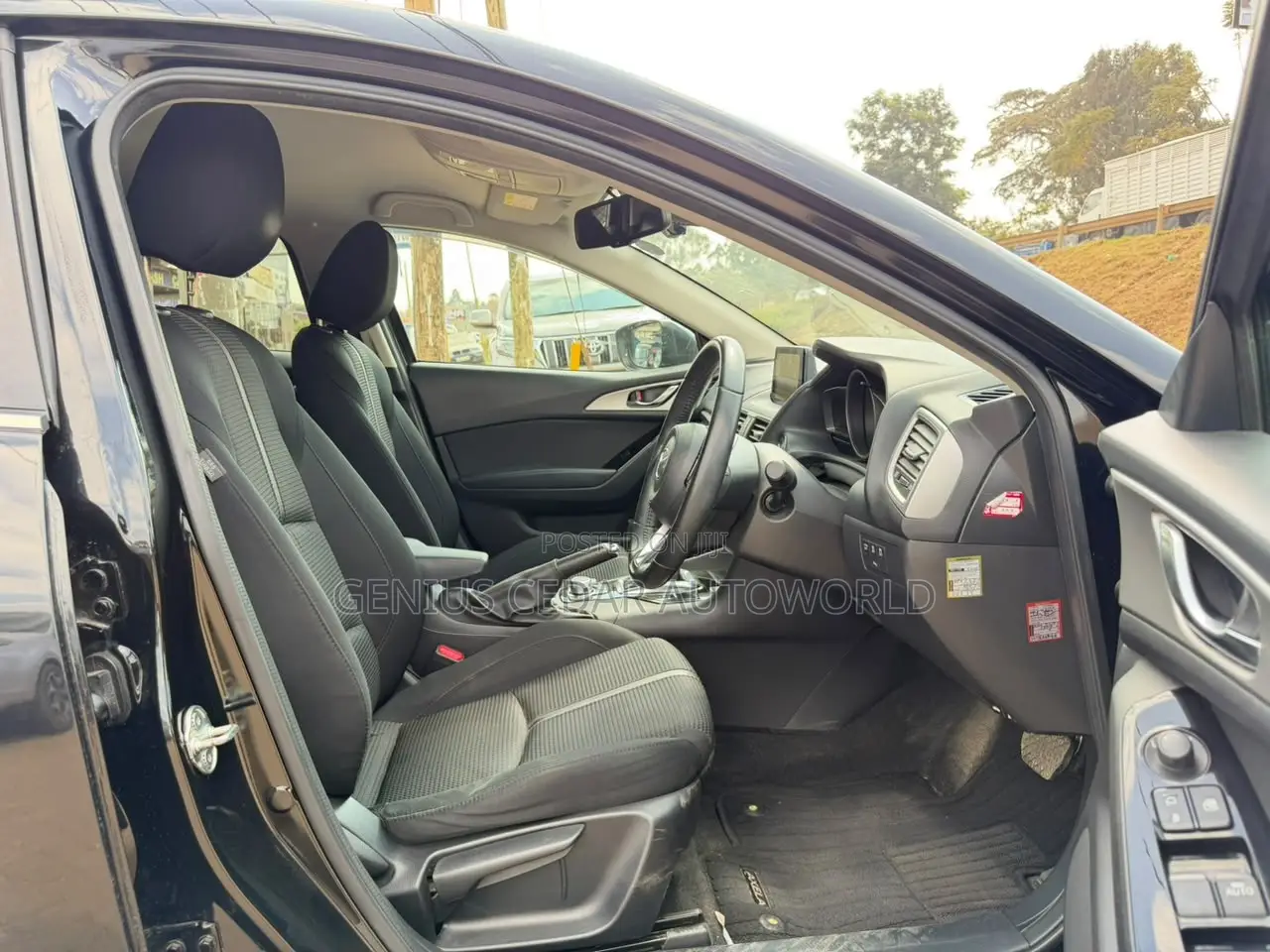Mazda Axela 2019