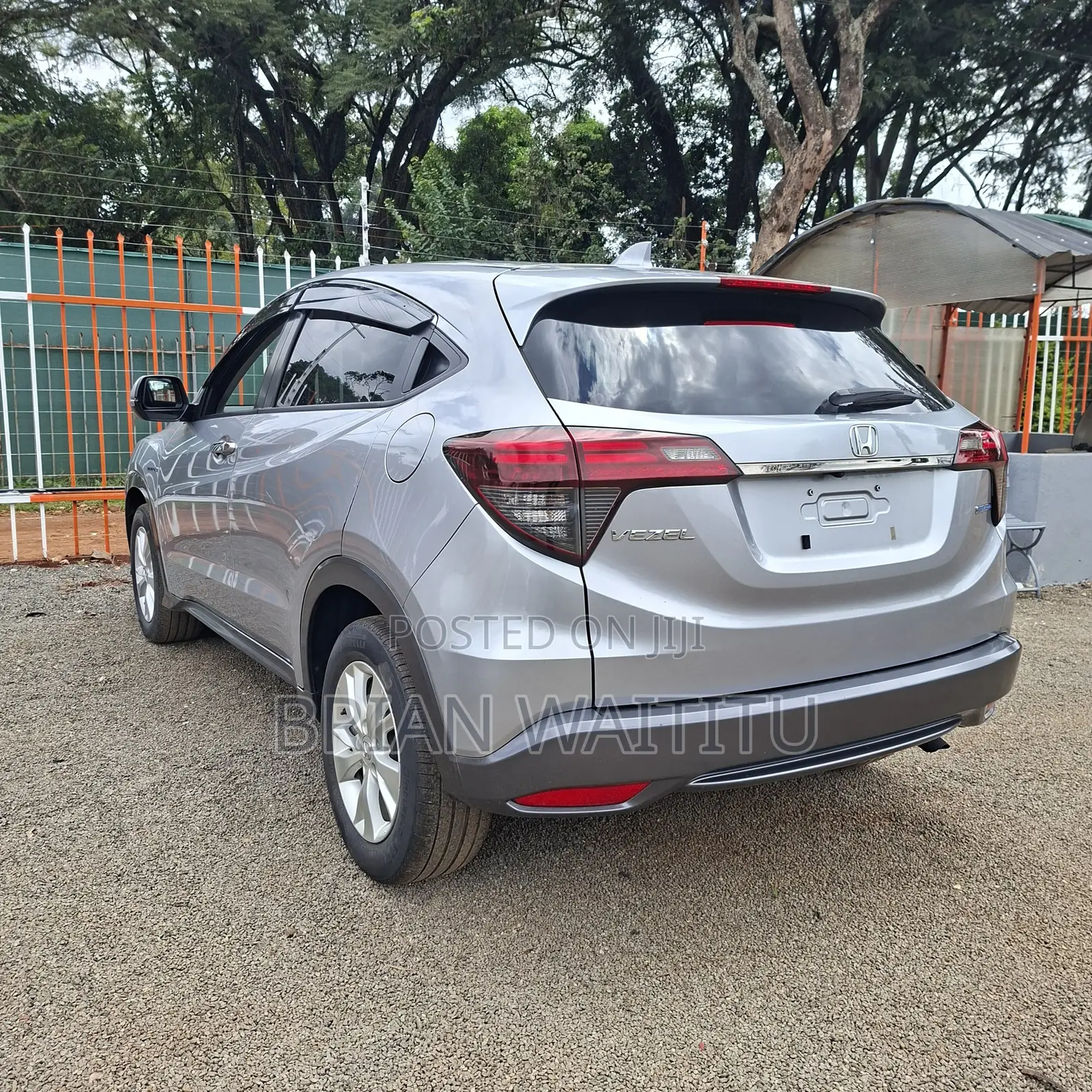Honda Vezel 2018 Silver