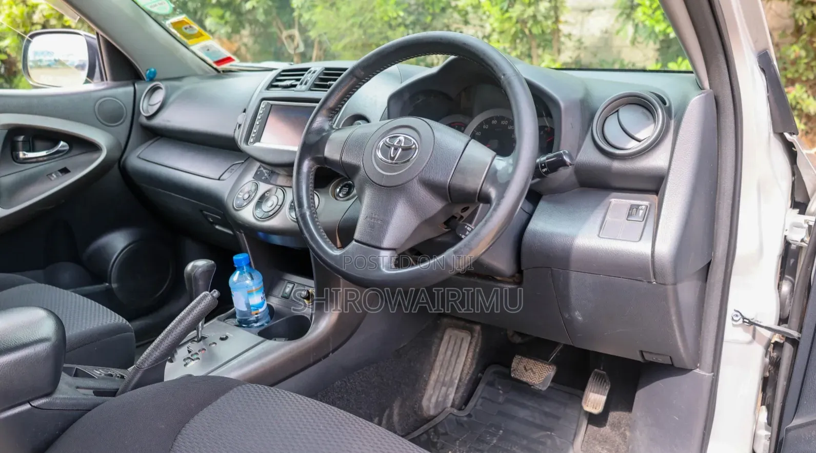 Toyota RAV4 2010 Silver