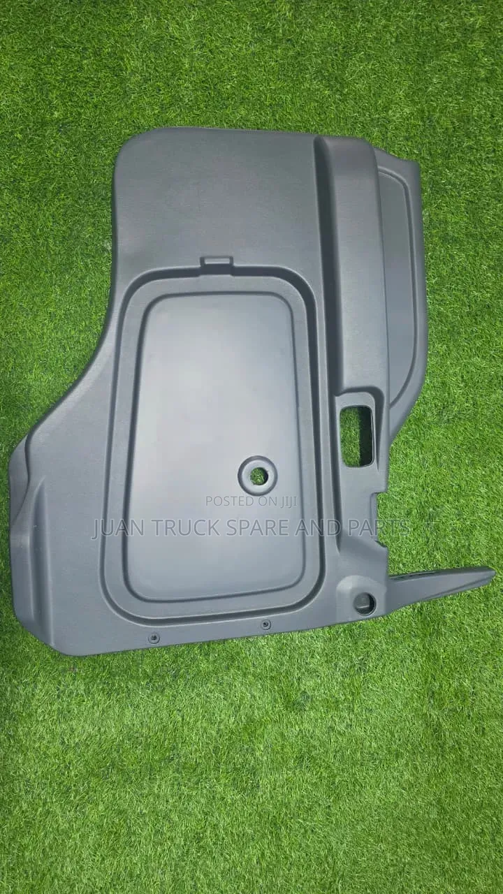 Isuzu FRR/FVZ/FSR 33 Door Cover