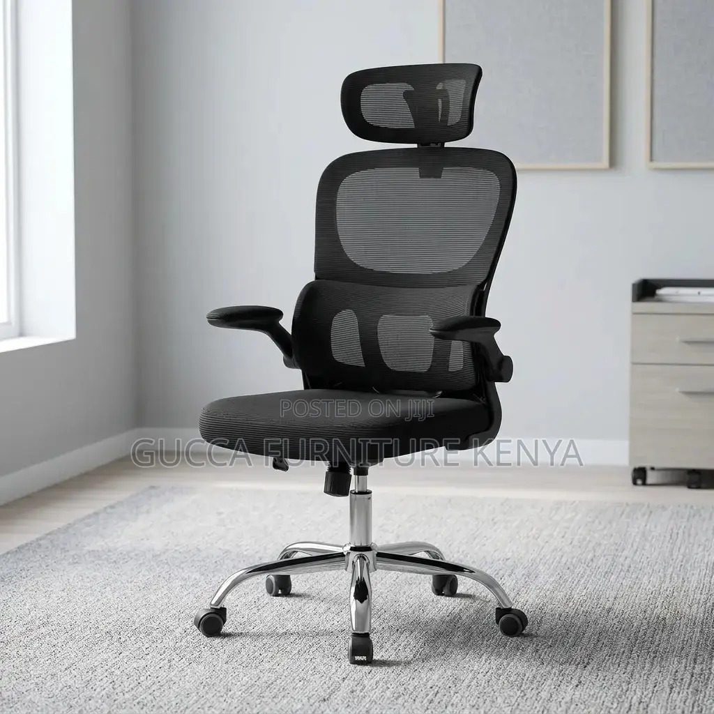 Ergonomic Mesh Seat With Flipping Arns.
