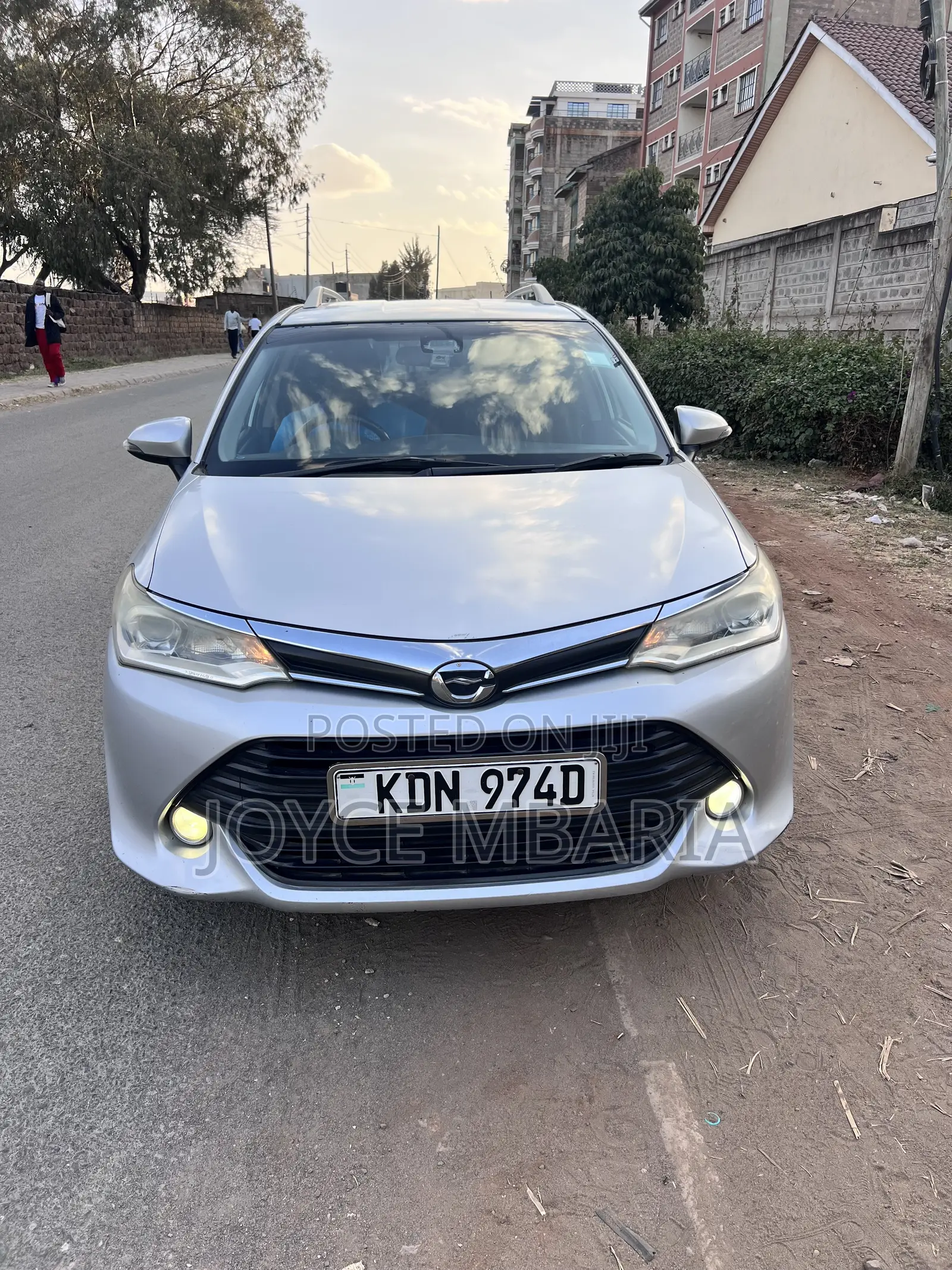 Toyota Corolla Fielder 2016 Silver